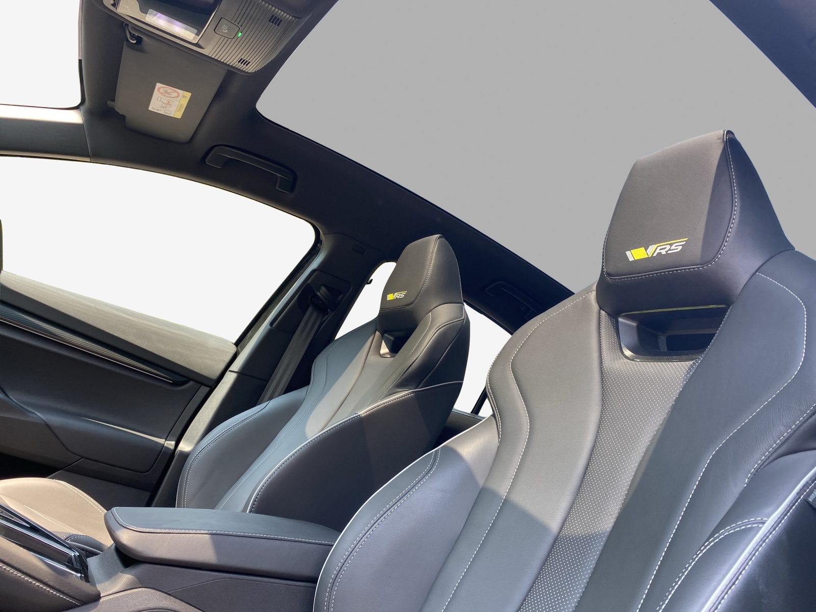 SKODA Enyaq Coupé RS iV 80 4x4-image-15