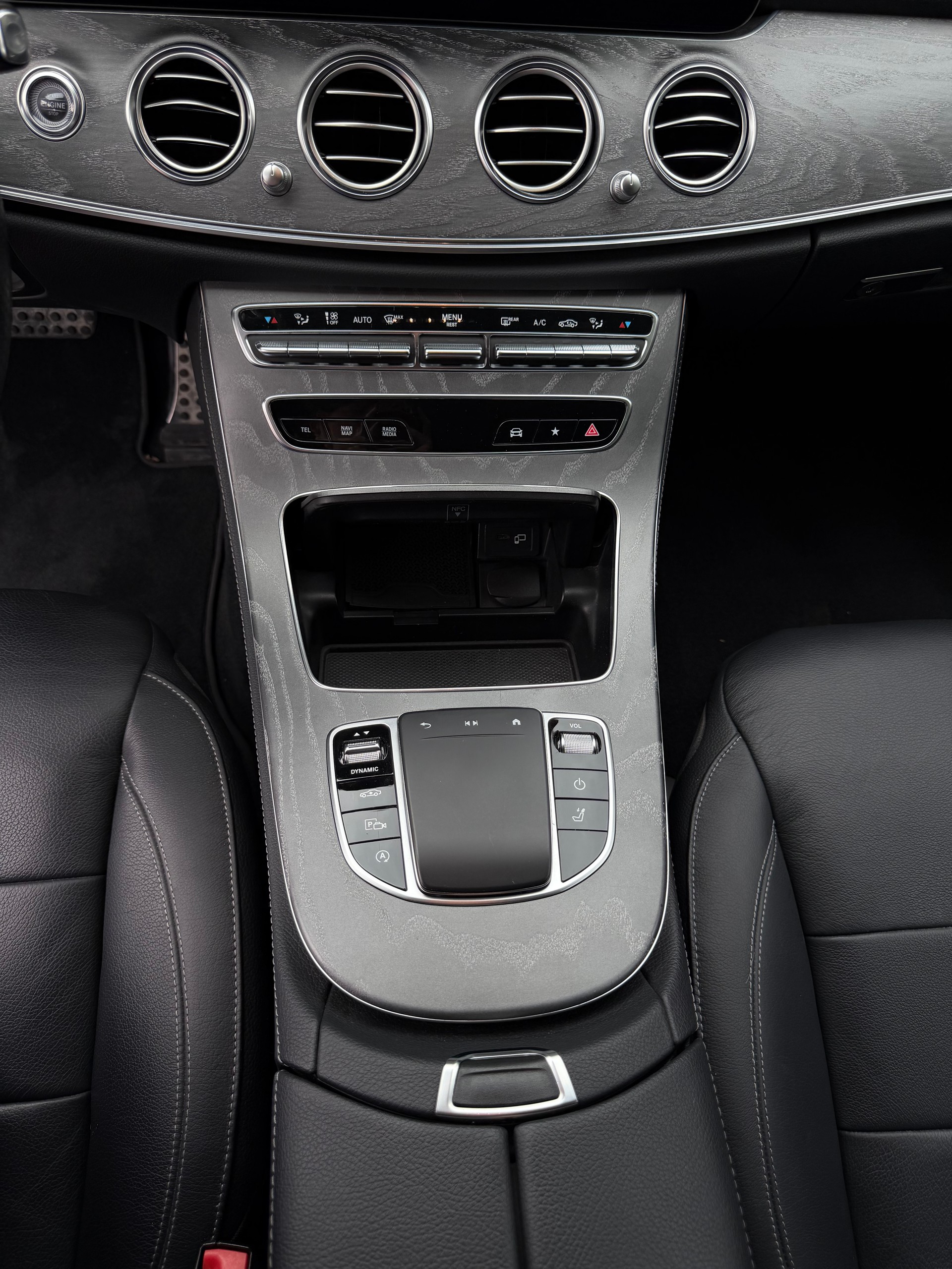 MERCEDES-BENZ E 400 d AMG Line 4matic-image-4