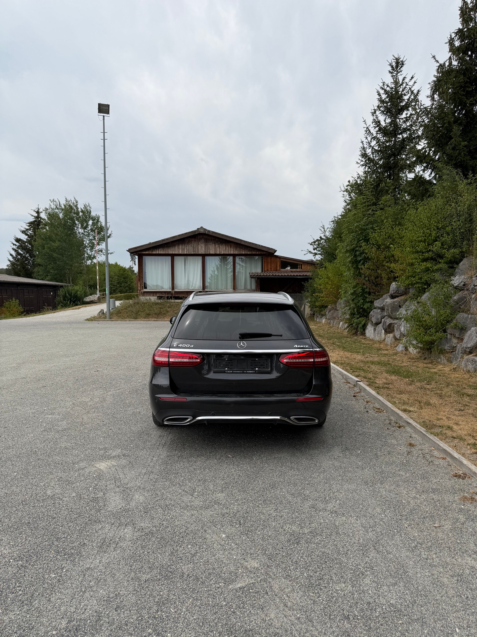 MERCEDES-BENZ E 400 d AMG Line 4matic-image-2