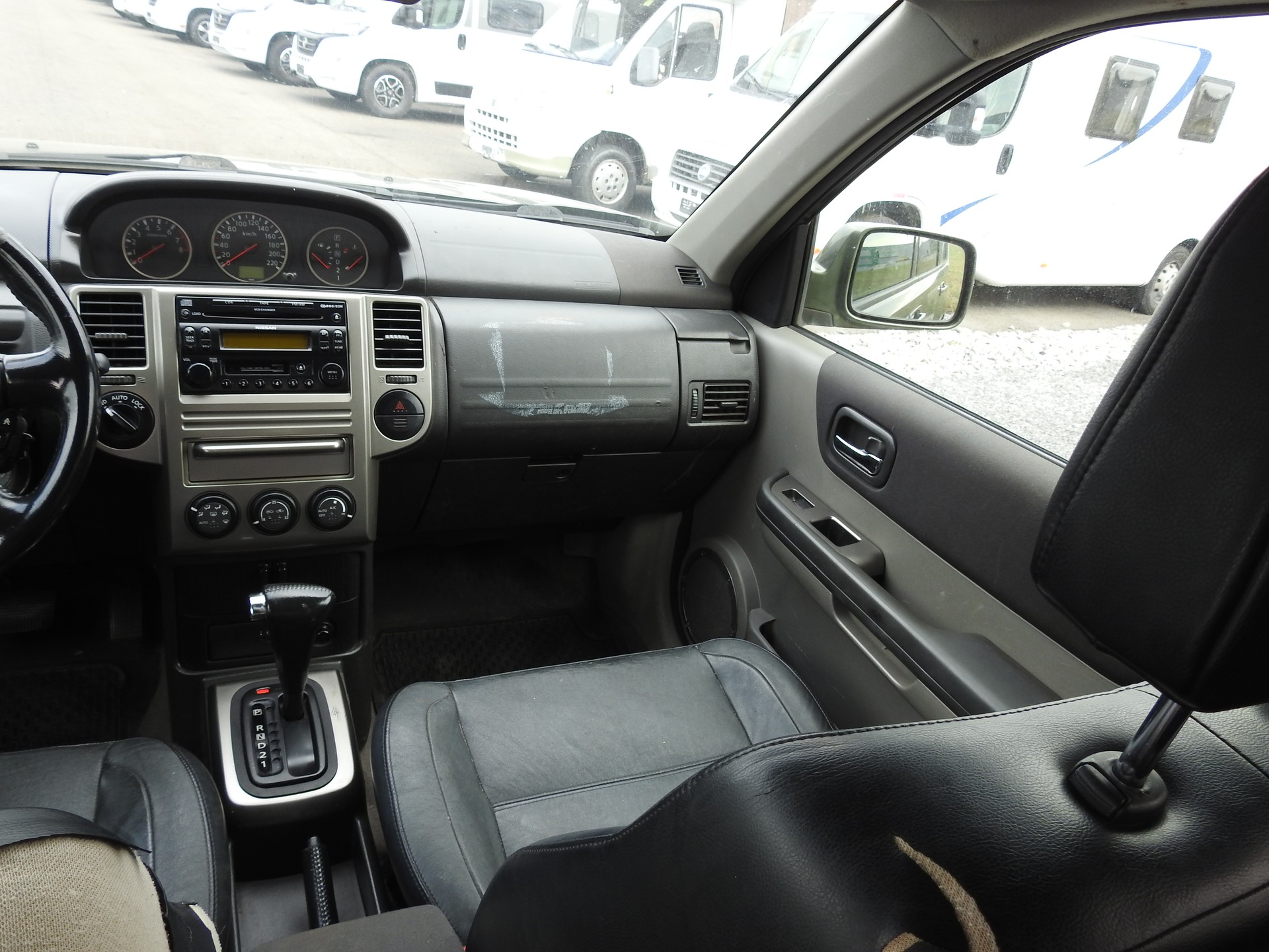 NISSAN X-Trail 2.5 16V Elegance-image-19