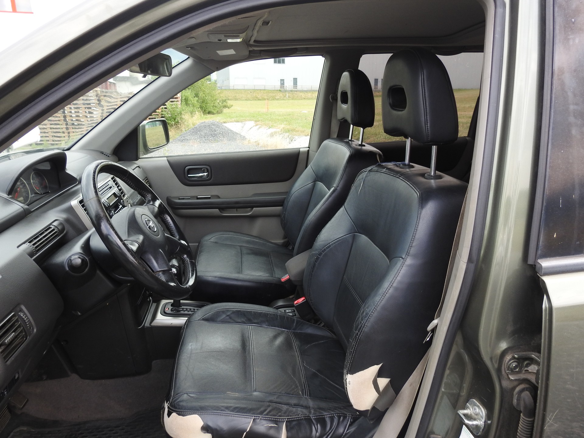 NISSAN X-Trail 2.5 16V Elegance-image-12