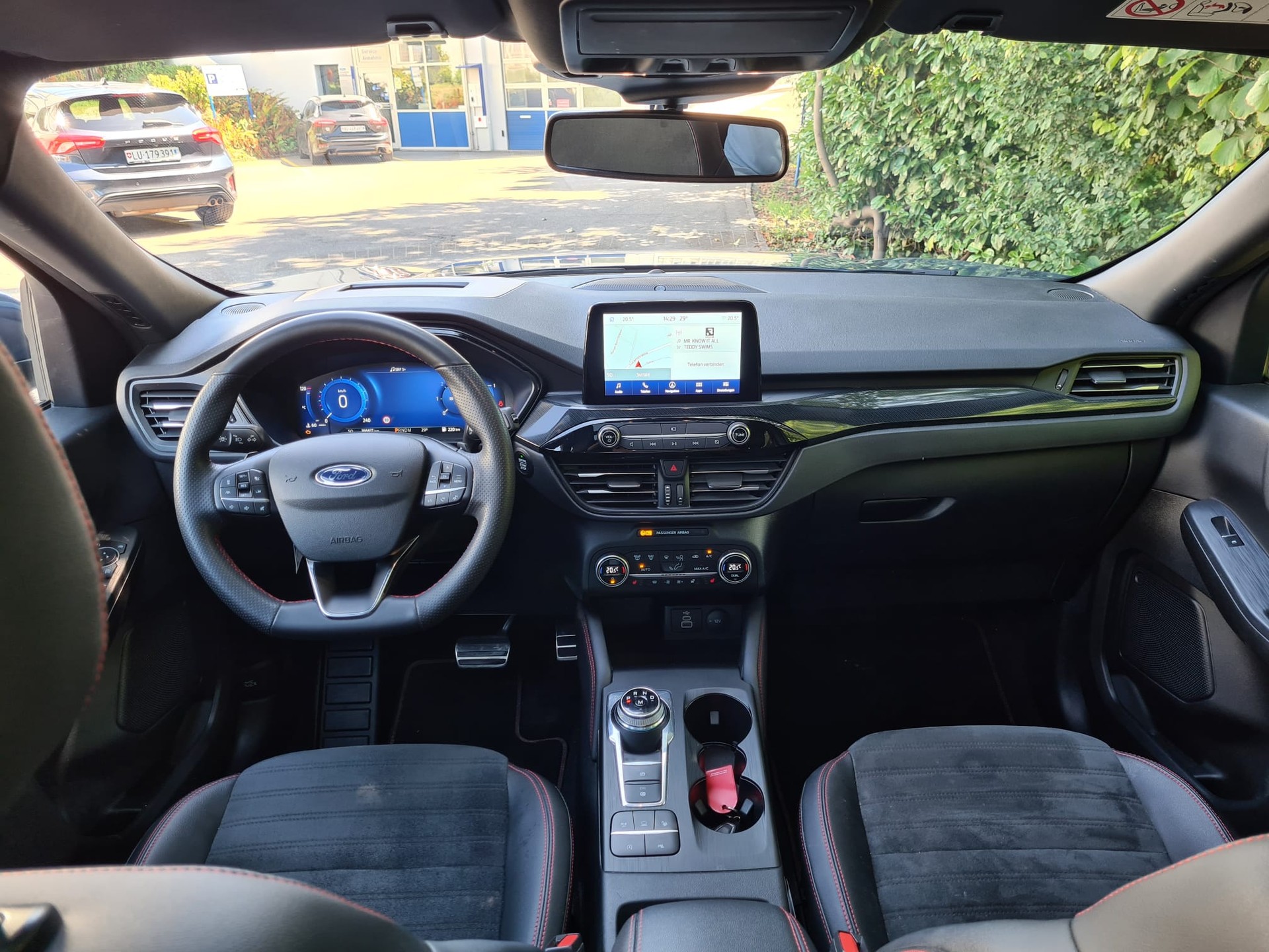 FORD Kuga 2.0 DIESEL EcoBlue 190 PS ST-Line X AUTOMAT 4x4-image-4