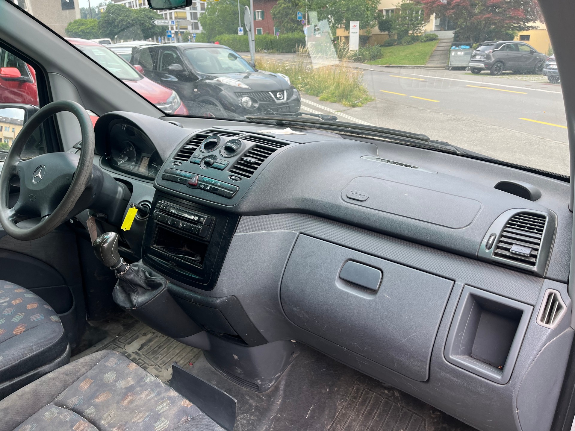 MERCEDES-BENZ Vito 111 CDI-image-8