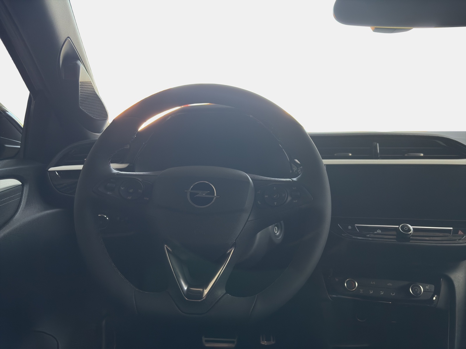 OPEL Corsa 1.2T/100 Viva-image-13