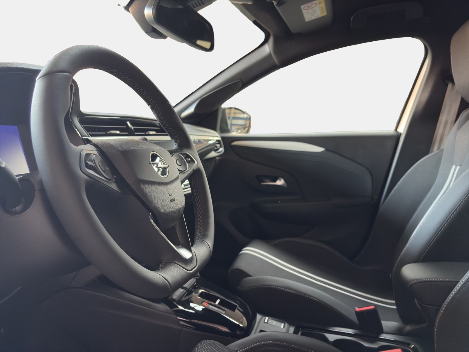 OPEL Corsa 1.2T/100 Viva-image-10