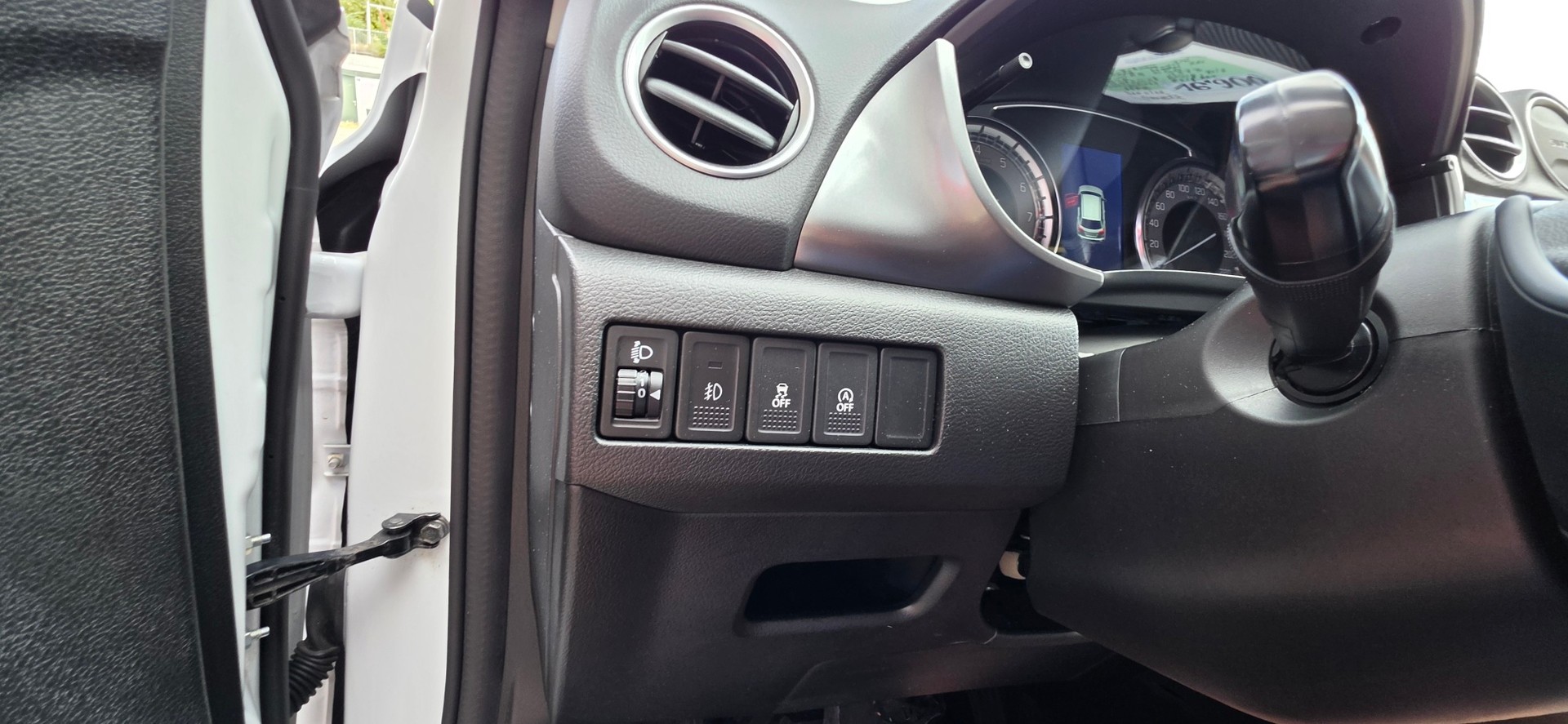 SUZUKI Vitara 1.4 Boosterjet Compact + Automatic-image-14