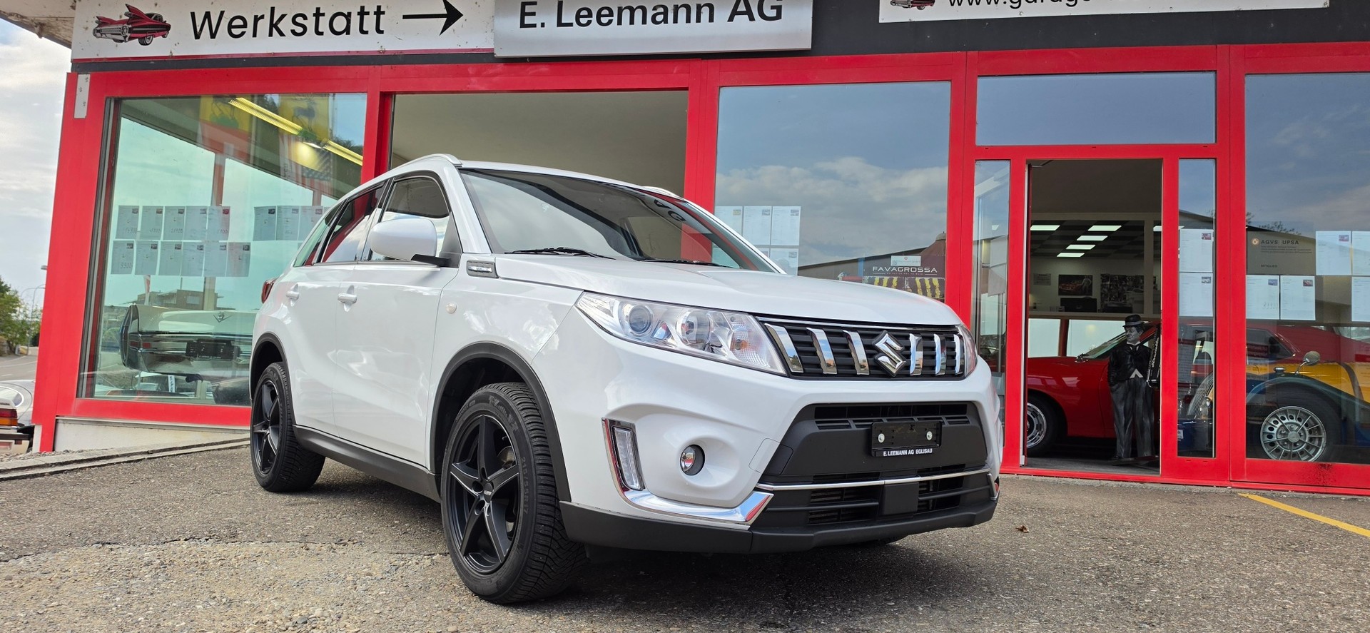 SUZUKI Vitara 1.4 Boosterjet Compact + Automatic-image-0
