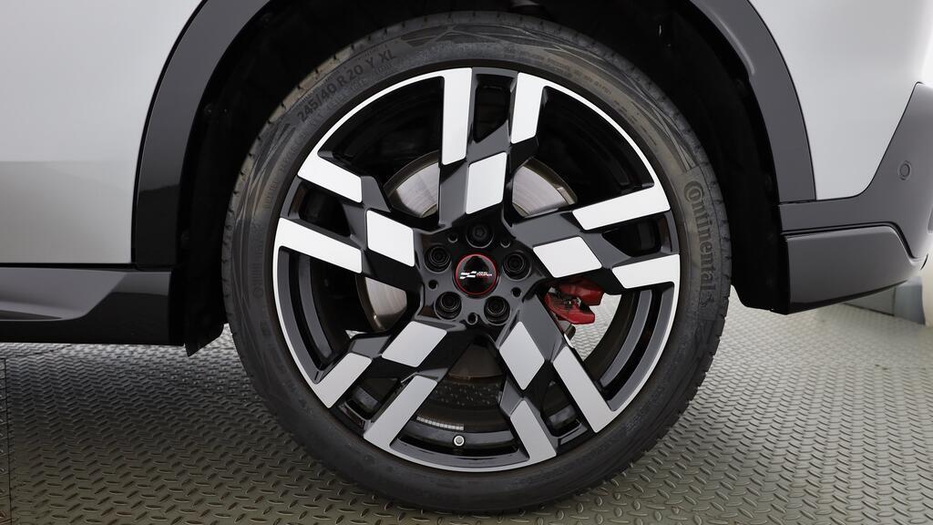 MINI John Cooper Works Countryman ALL4-image-7