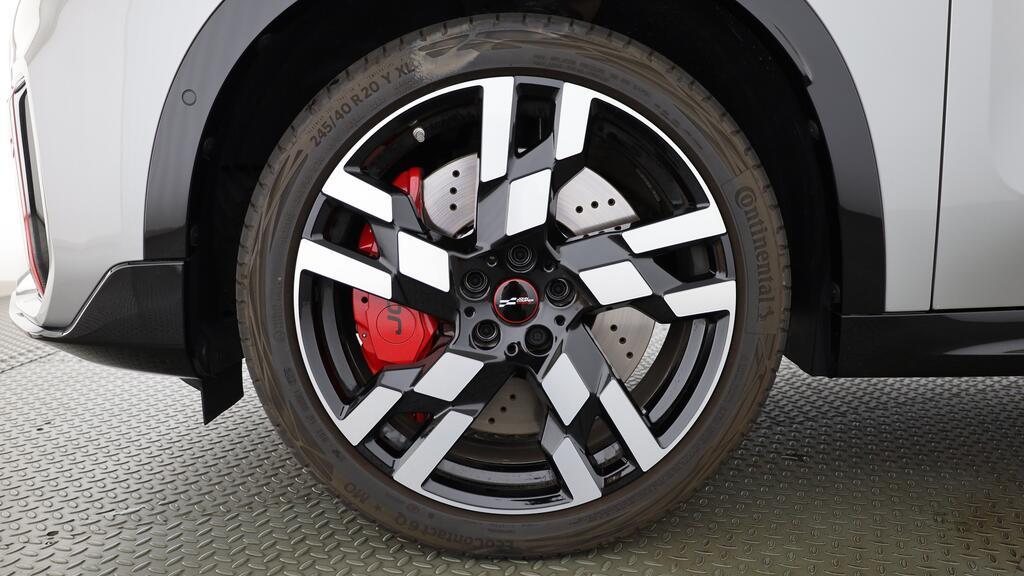 MINI John Cooper Works Countryman ALL4-image-8
