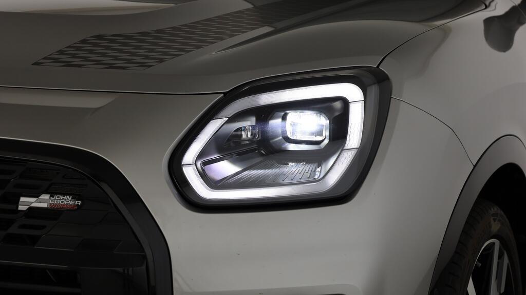 MINI John Cooper Works Countryman ALL4-image-16