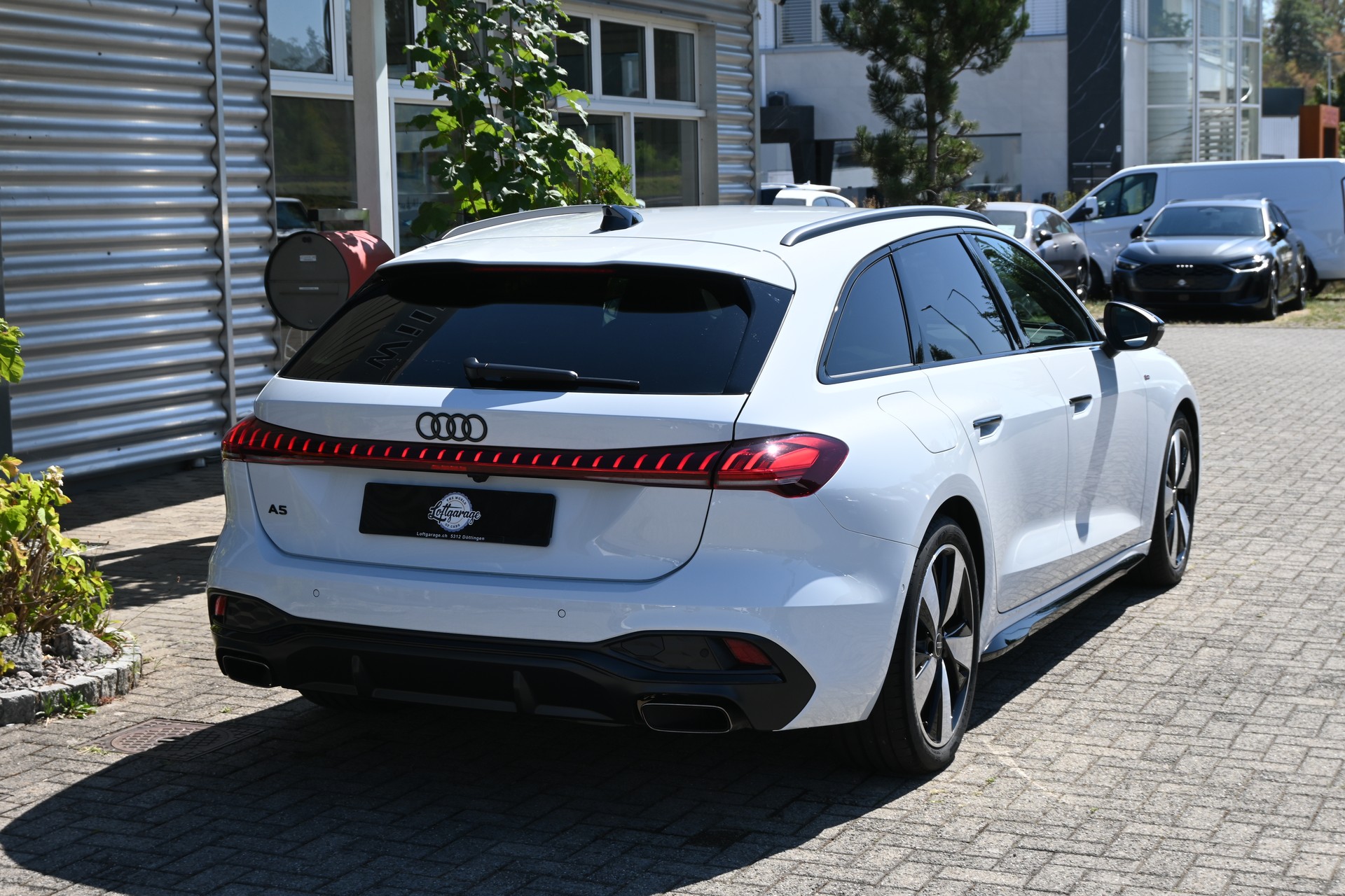AUDI A5 Avant 40 TFSI S Line Plus S tronic 204PS + Werksgarantie 05.2027-image-7