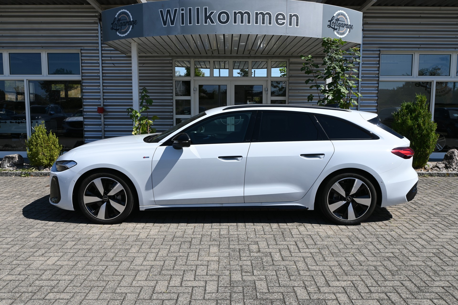 AUDI A5 Avant 40 TFSI S Line Plus S tronic 204PS + Werksgarantie 05.2027-image-5