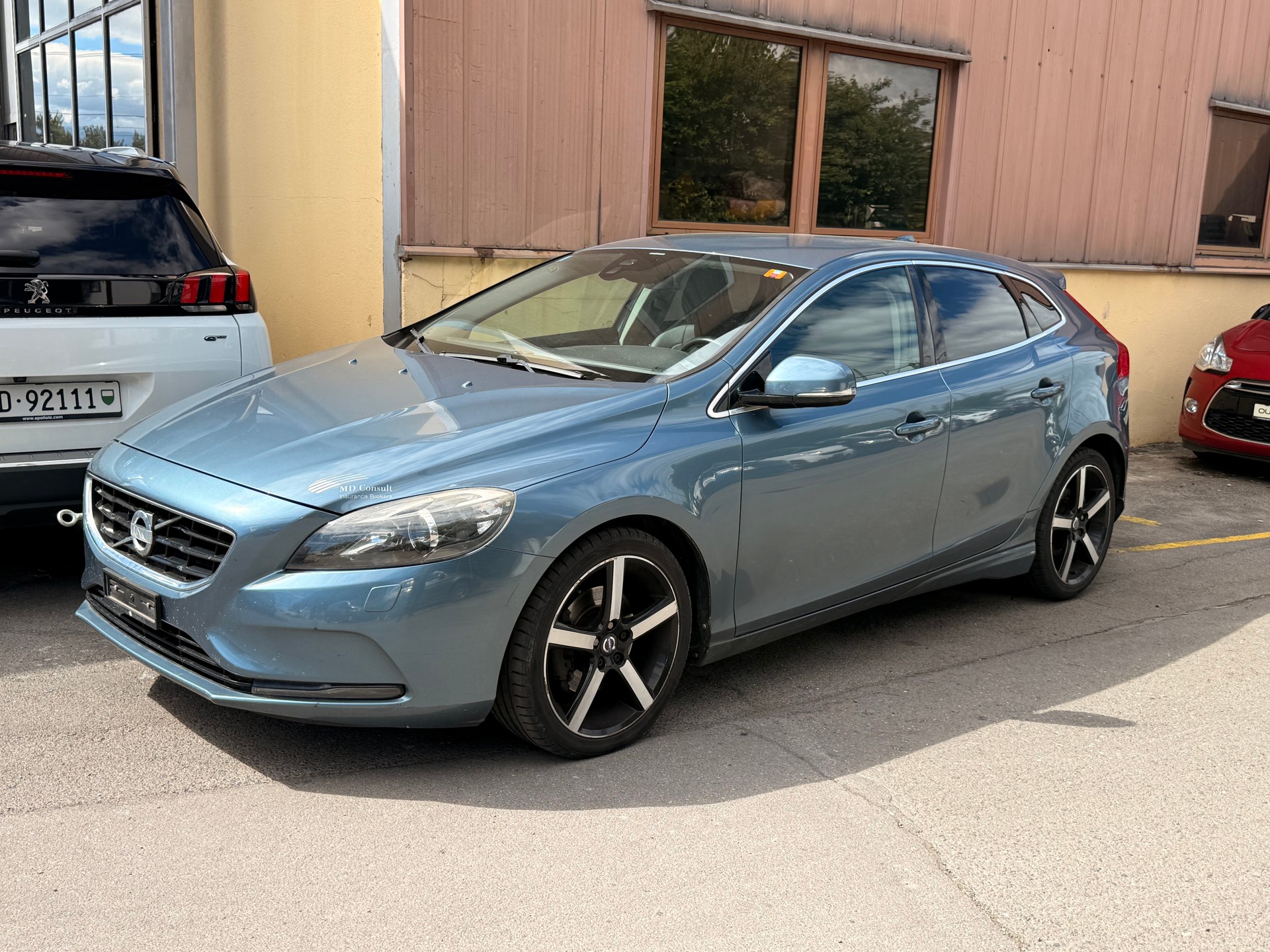 VOLVO V40 T4 Momentum
