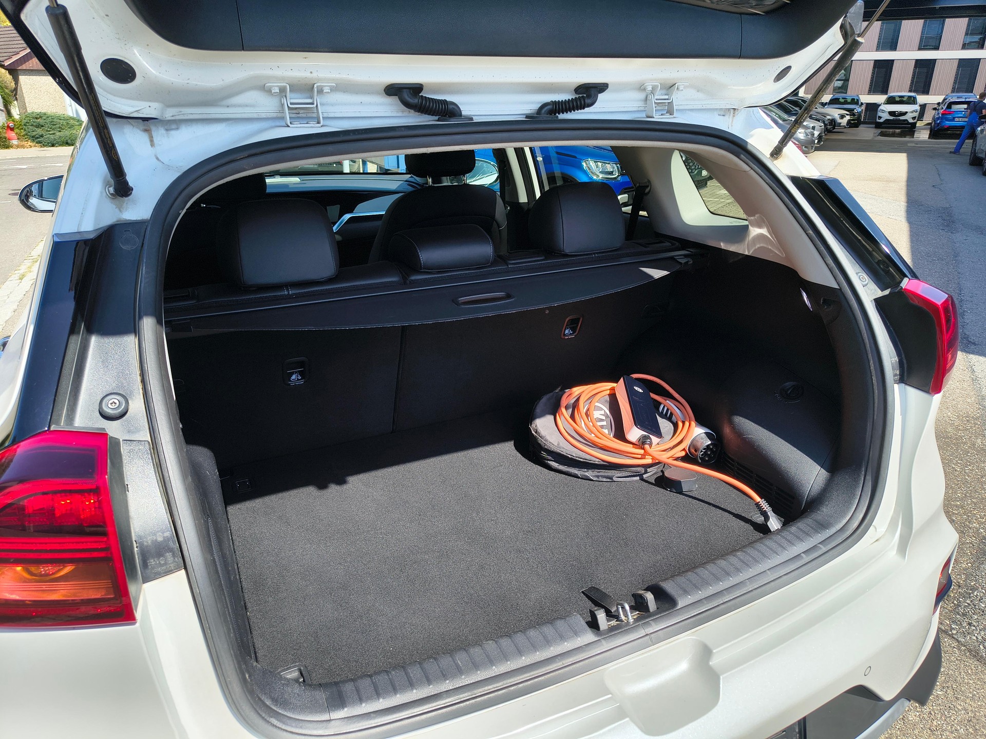 KIA Niro 1.6 GDi Plug-in Hybrid Style-image-9