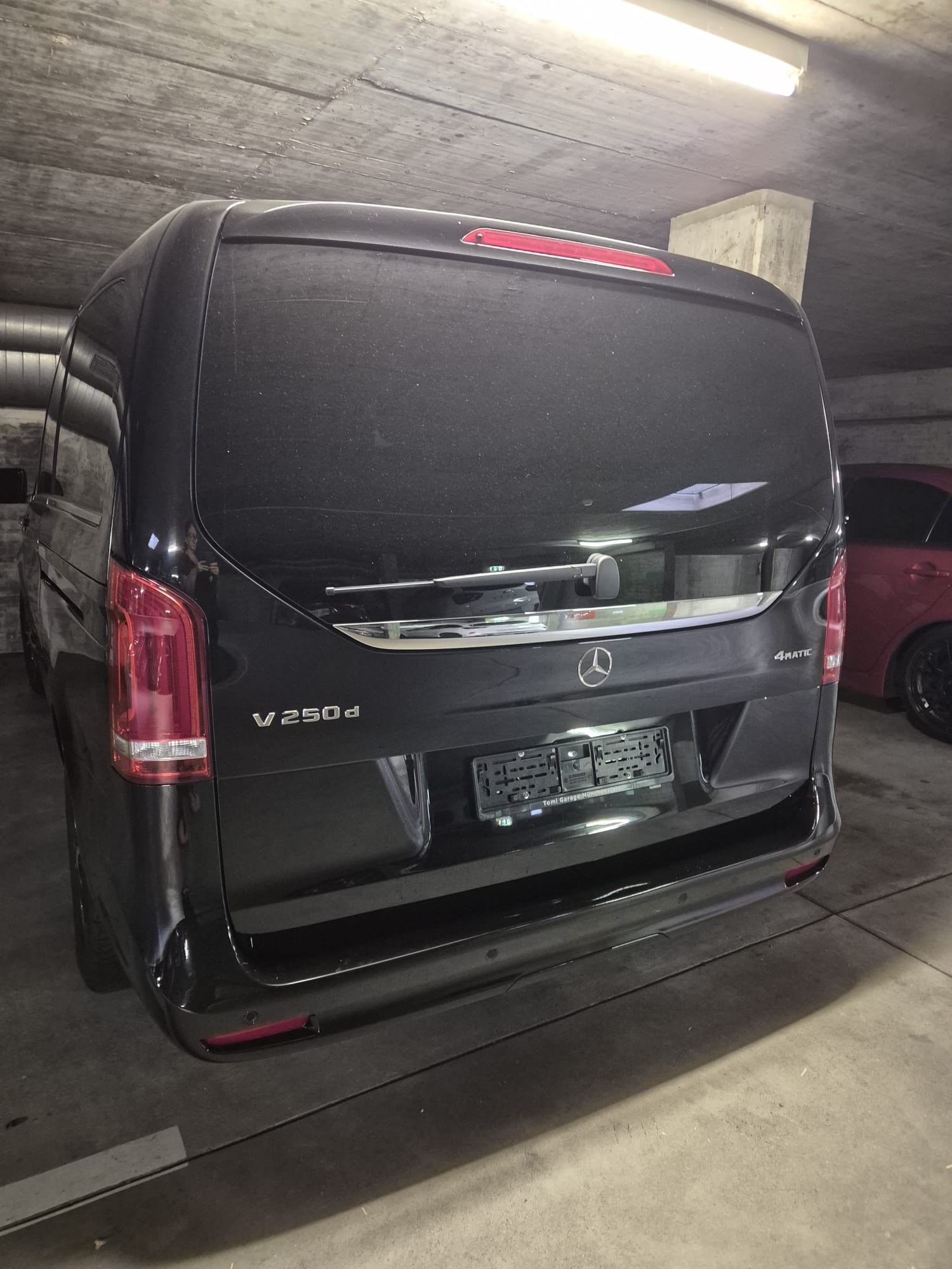 MERCEDES-BENZ V 250 d Avantgarde lang-image-1