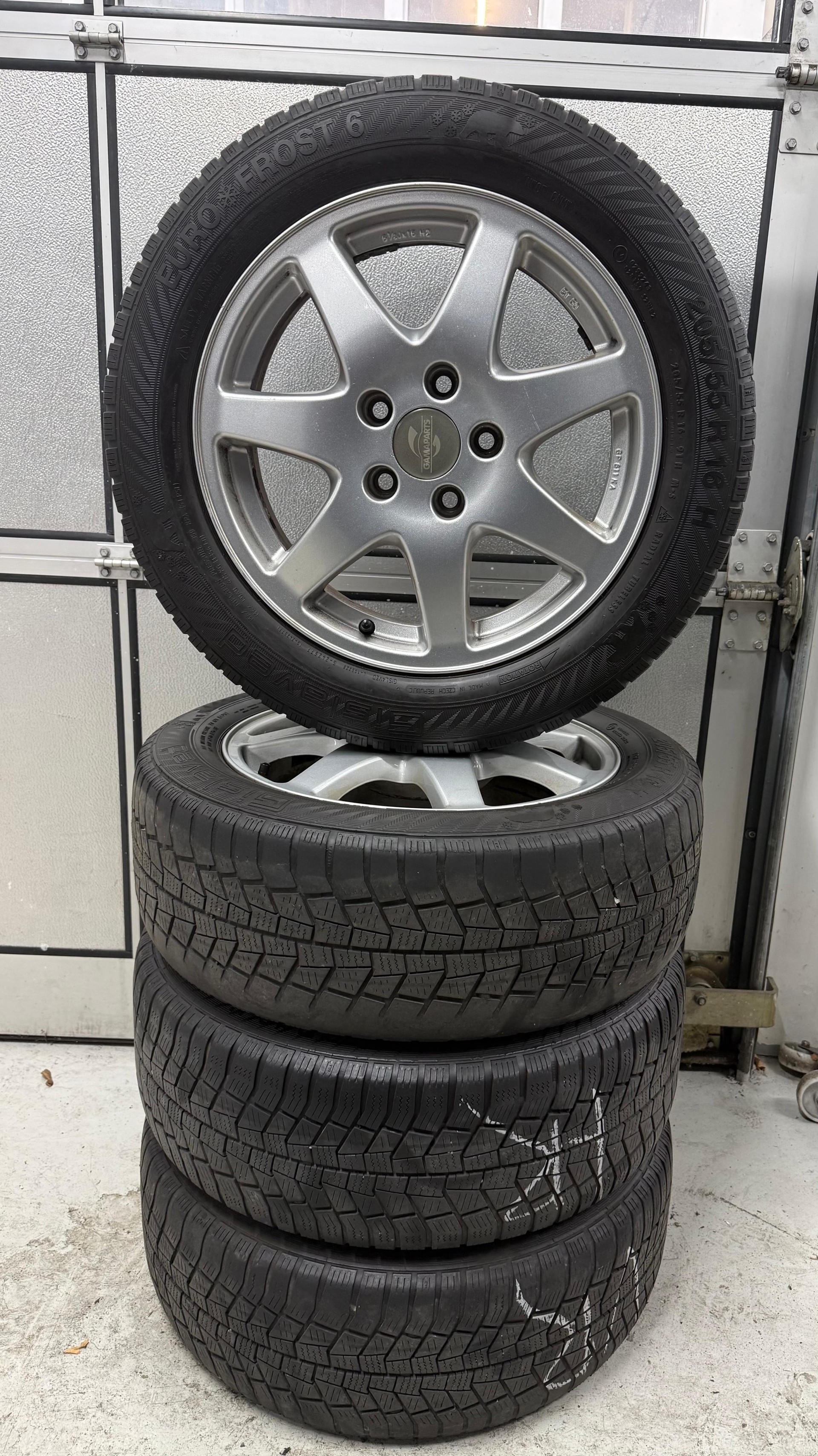 VW Golf 2.0 TFSI GTI Edition 30-image-25