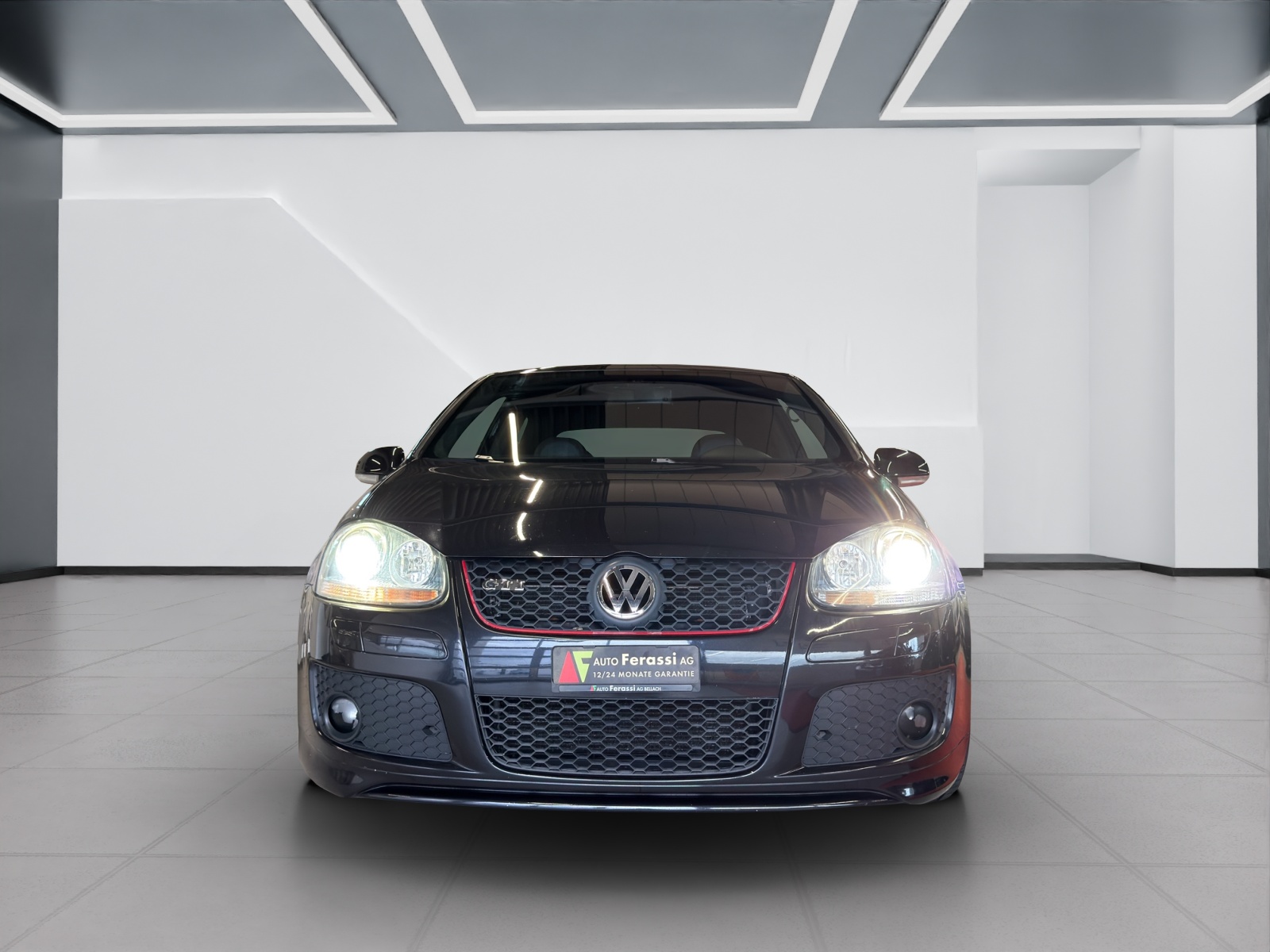 VW Golf 2.0 TFSI GTI Edition 30-image-7