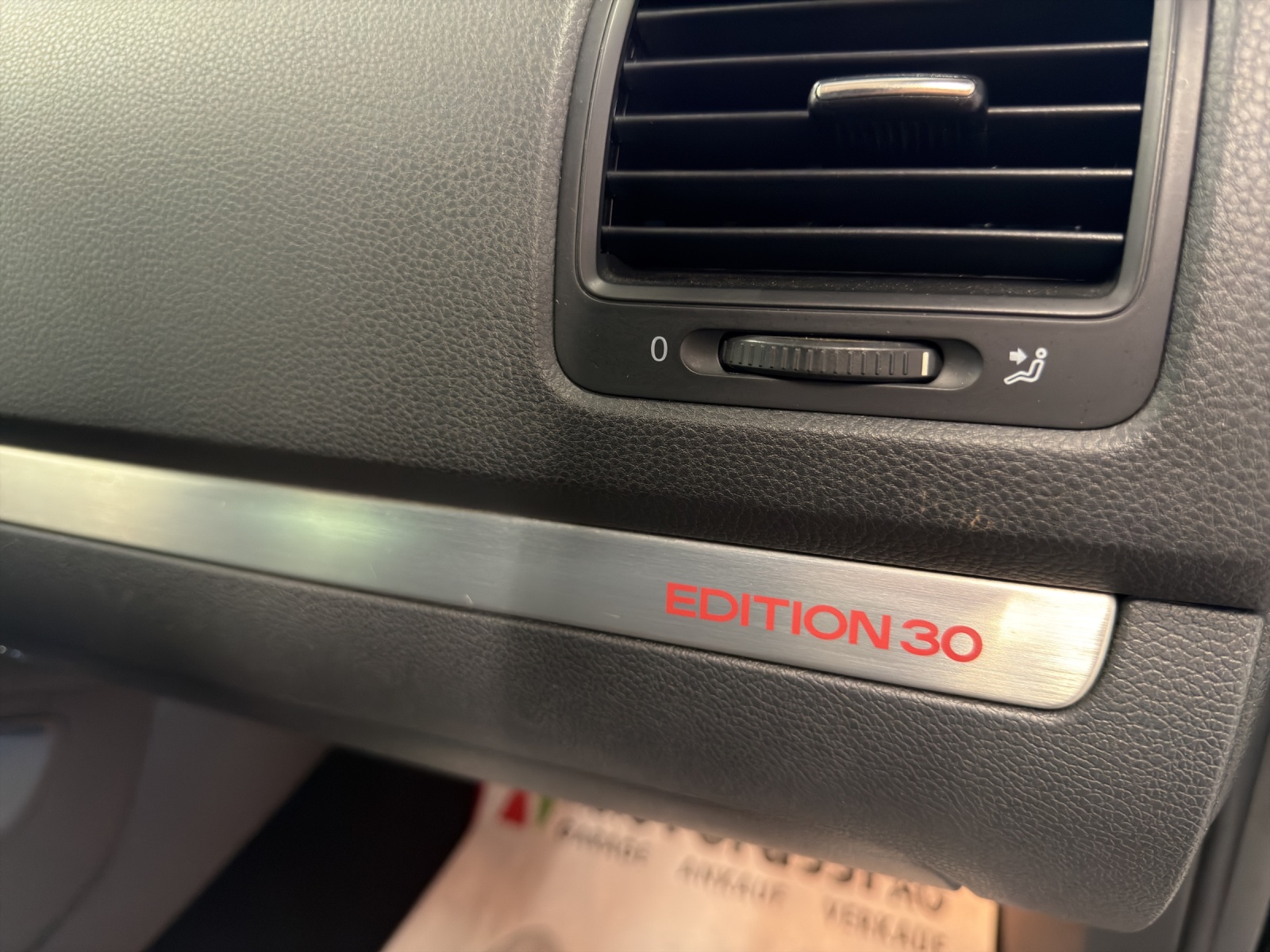 VW Golf 2.0 TFSI GTI Edition 30-image-21