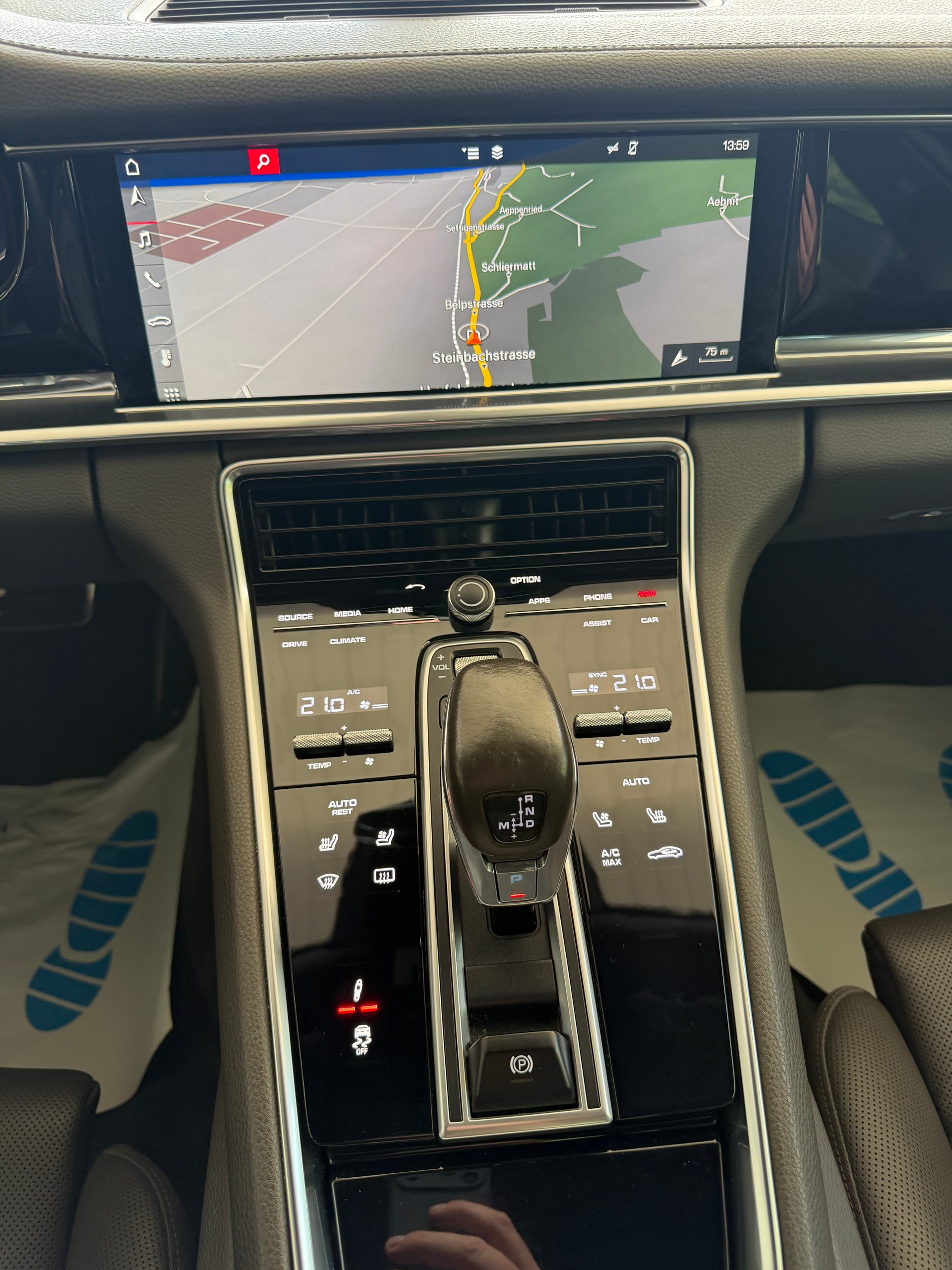 PORSCHE Panamera 4S Diesel PDK-image-13