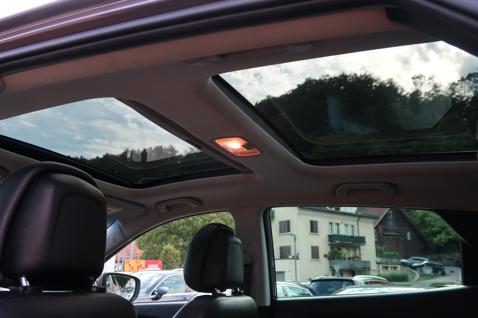 HYUNDAI iX35-image-17