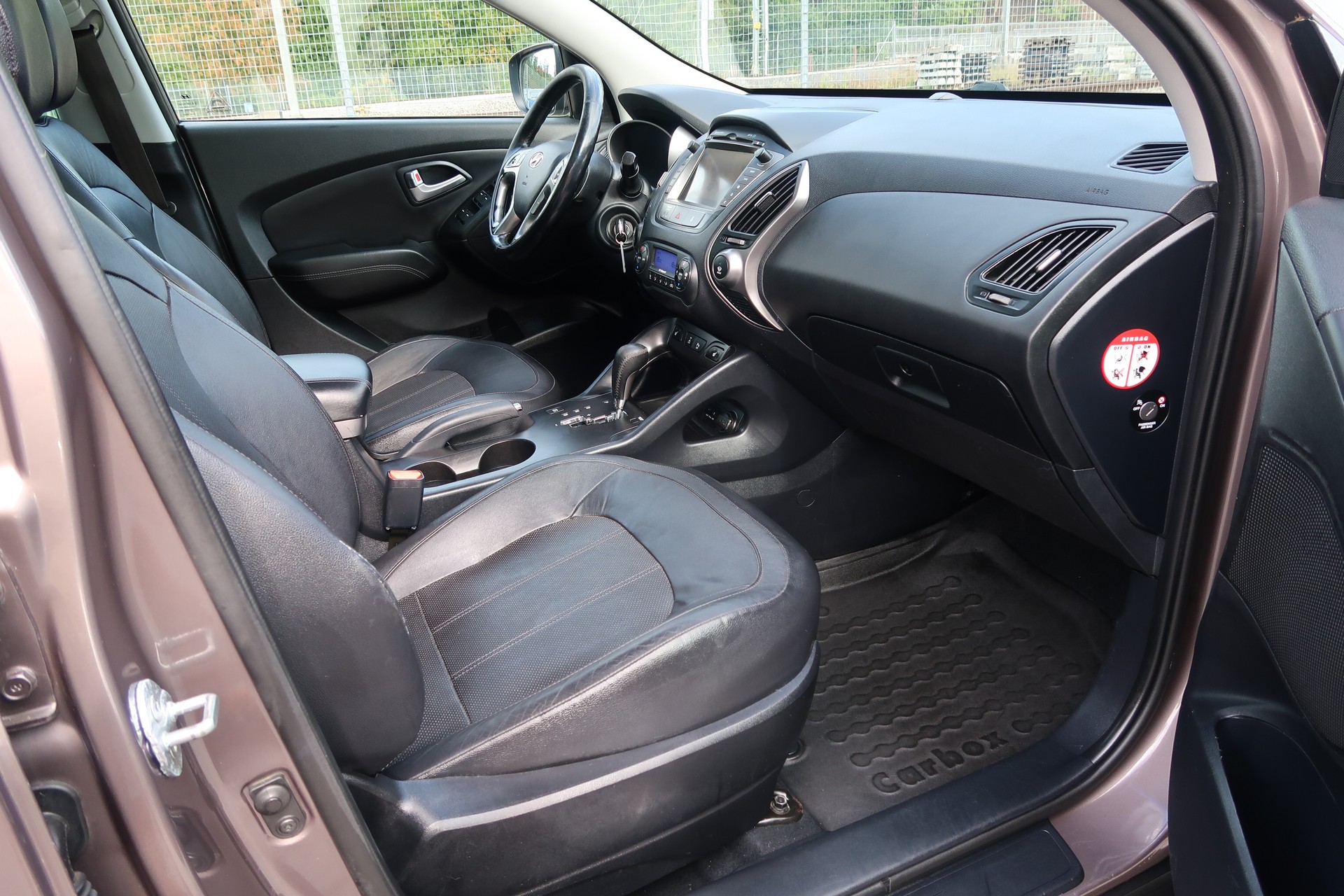 HYUNDAI iX35-image-19