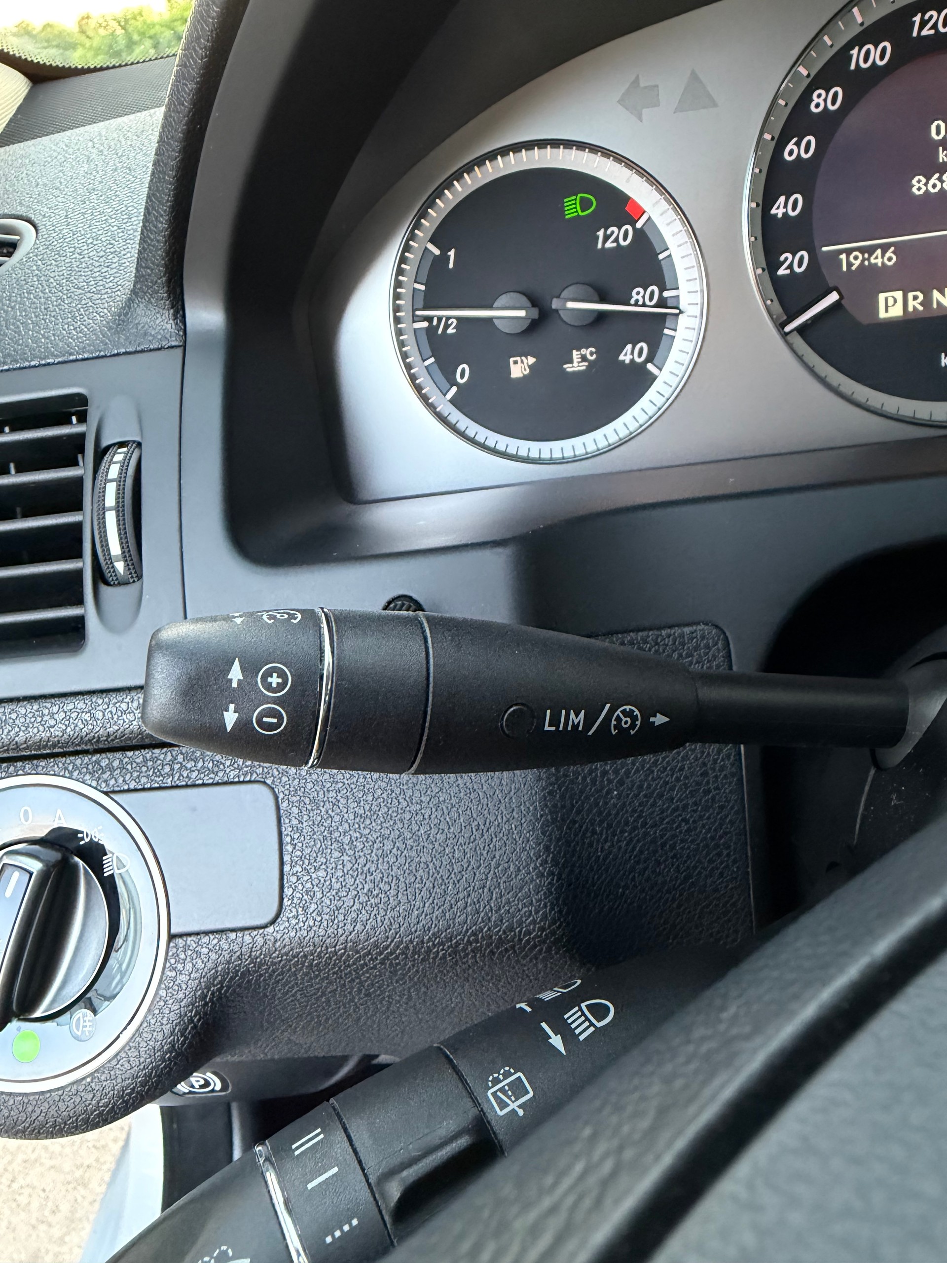 MERCEDES-BENZ C 200 Kompressor Avantgarde Automatic-image-19