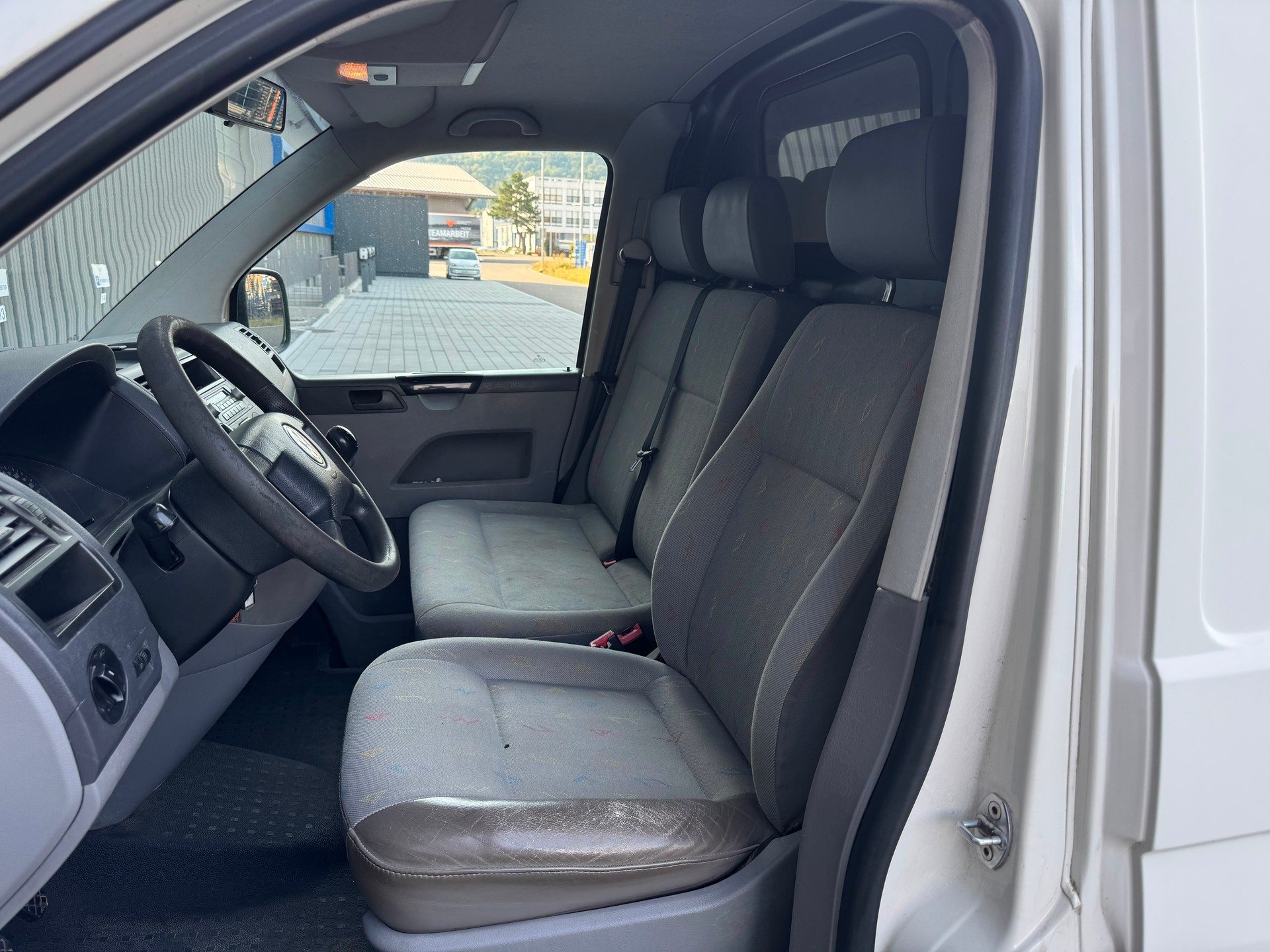 VW T5 3.2 V6 4MOTION-image-12