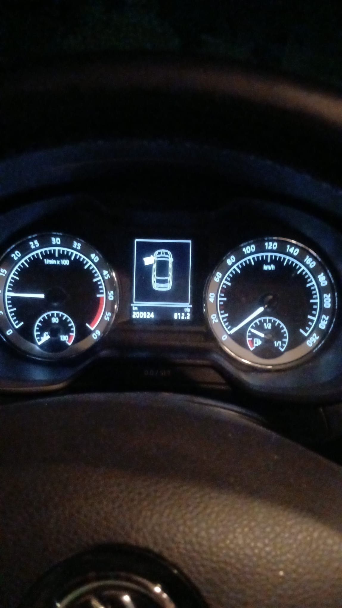 SKODA Octavia Scout 2.0 TDI DSG 4x4 Kombi-image-7