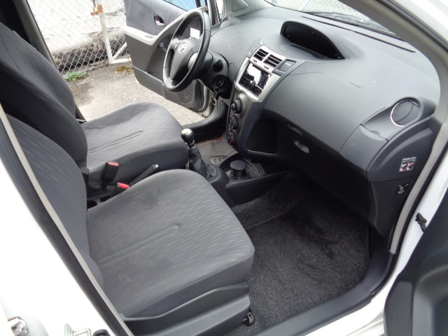 TOYOTA Yaris 1.33 Linea Sol-image-7