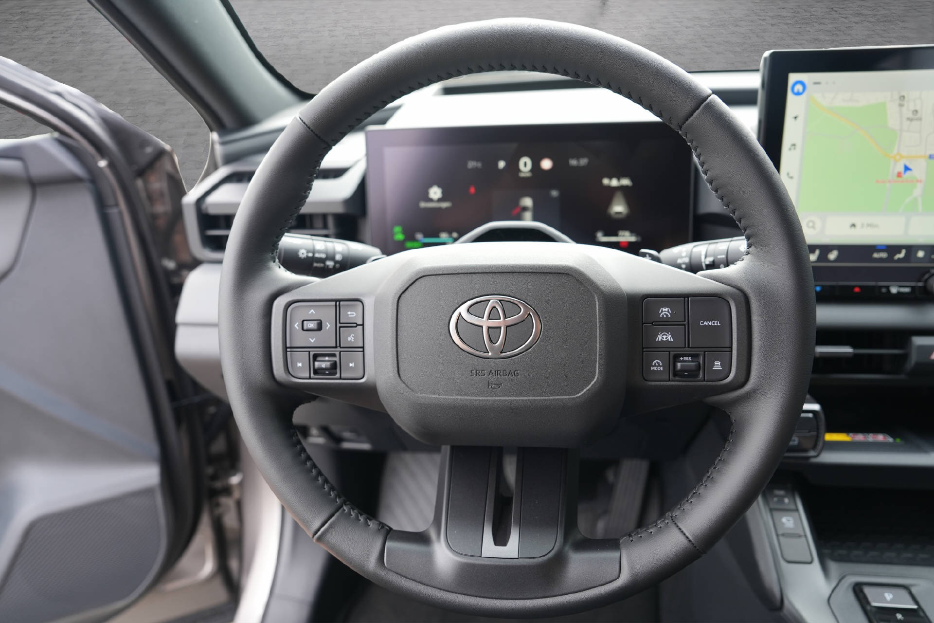 TOYOTA RAV-4 2.5 Plug-In-Hybrid Style-image-13