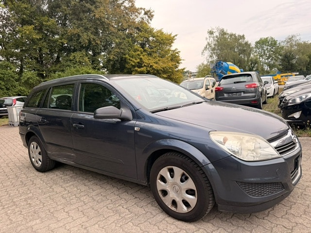 OPEL Astra Caravan 1.6i 16V-image-12