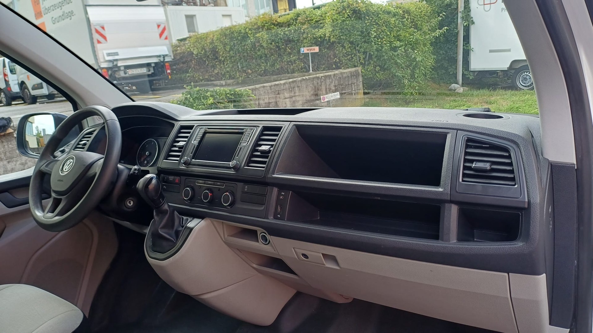 VW T6 2.0 LR110 TDI 4Motion DSG mit MFK-image-11