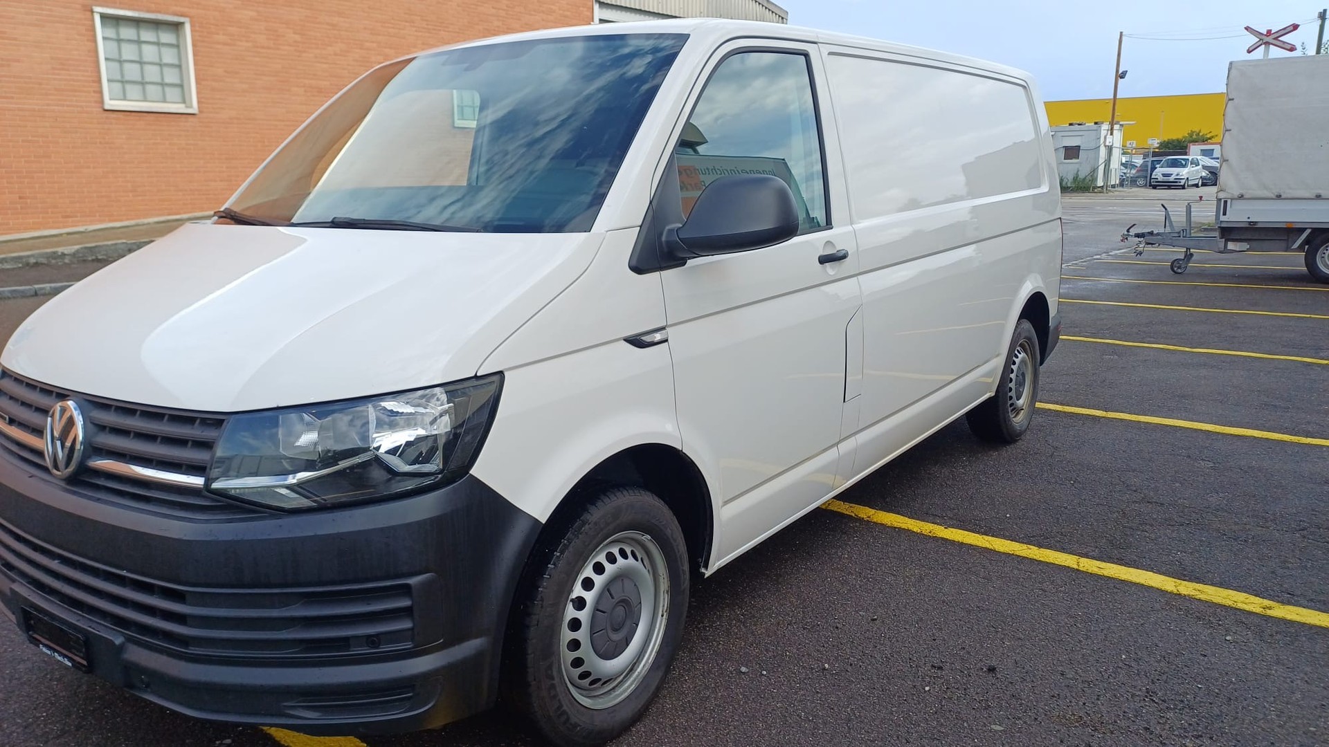 VW T6 2.0 LR110 TDI 4Motion DSG mit MFK-image-1