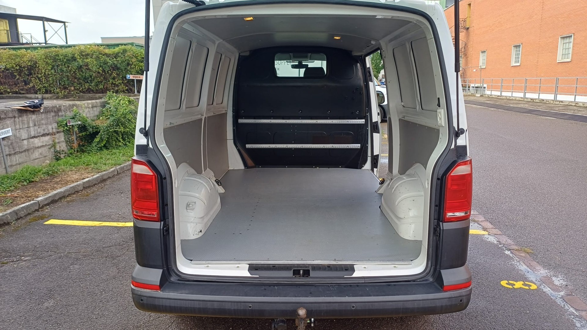 VW T6 2.0 LR110 TDI 4Motion DSG mit MFK-image-6