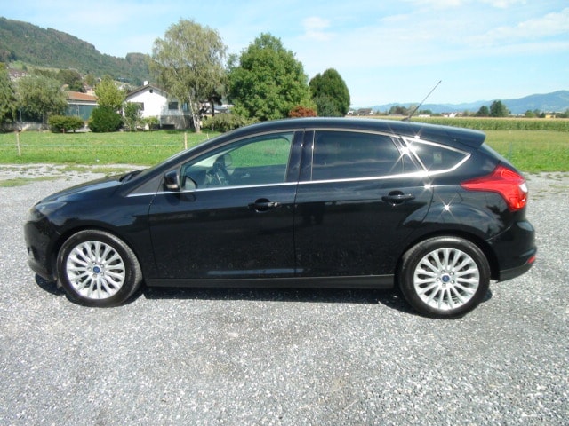 FORD Focus 2.0 TDCi 140 Titanium-image-3