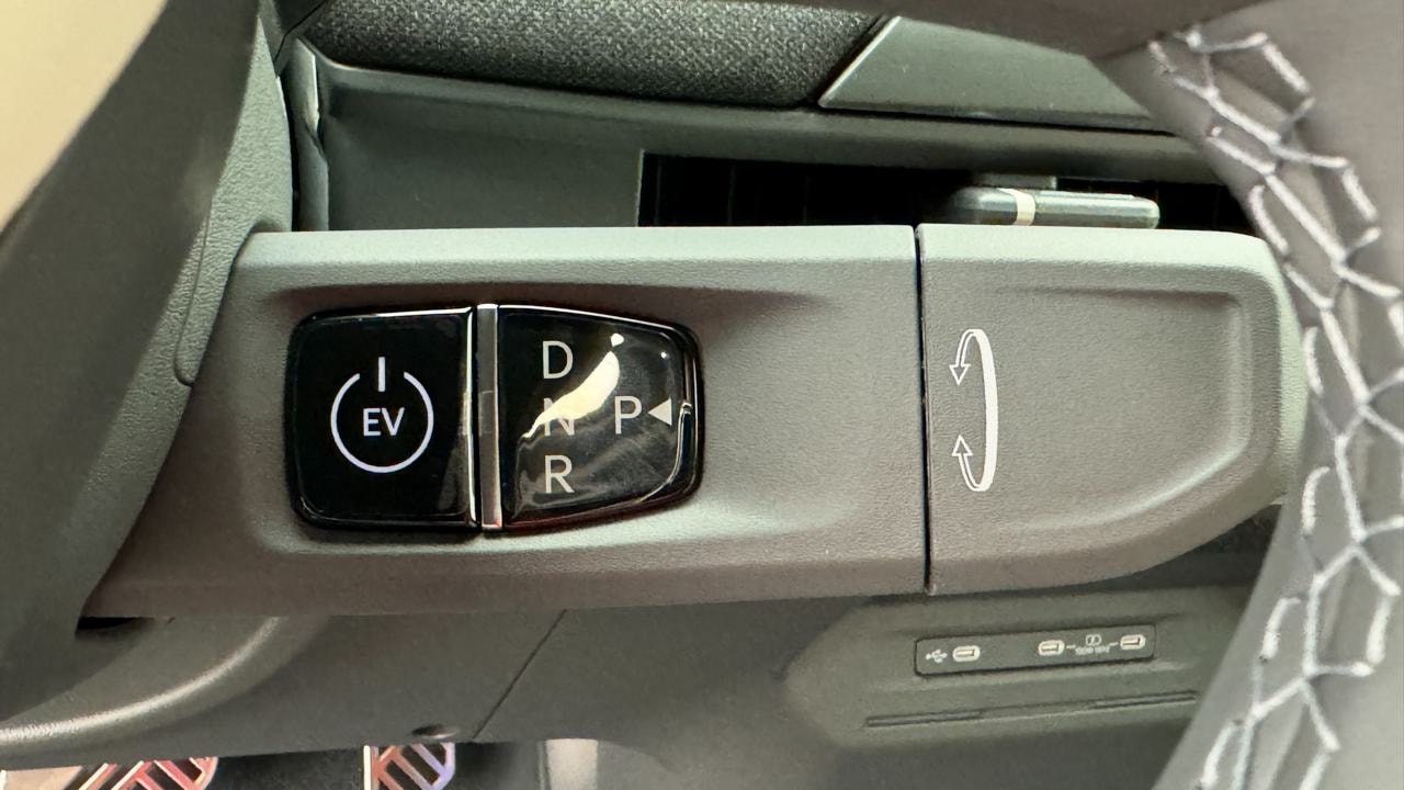 KIA EV3 81,4 kWh AWD GT-Line-image-10