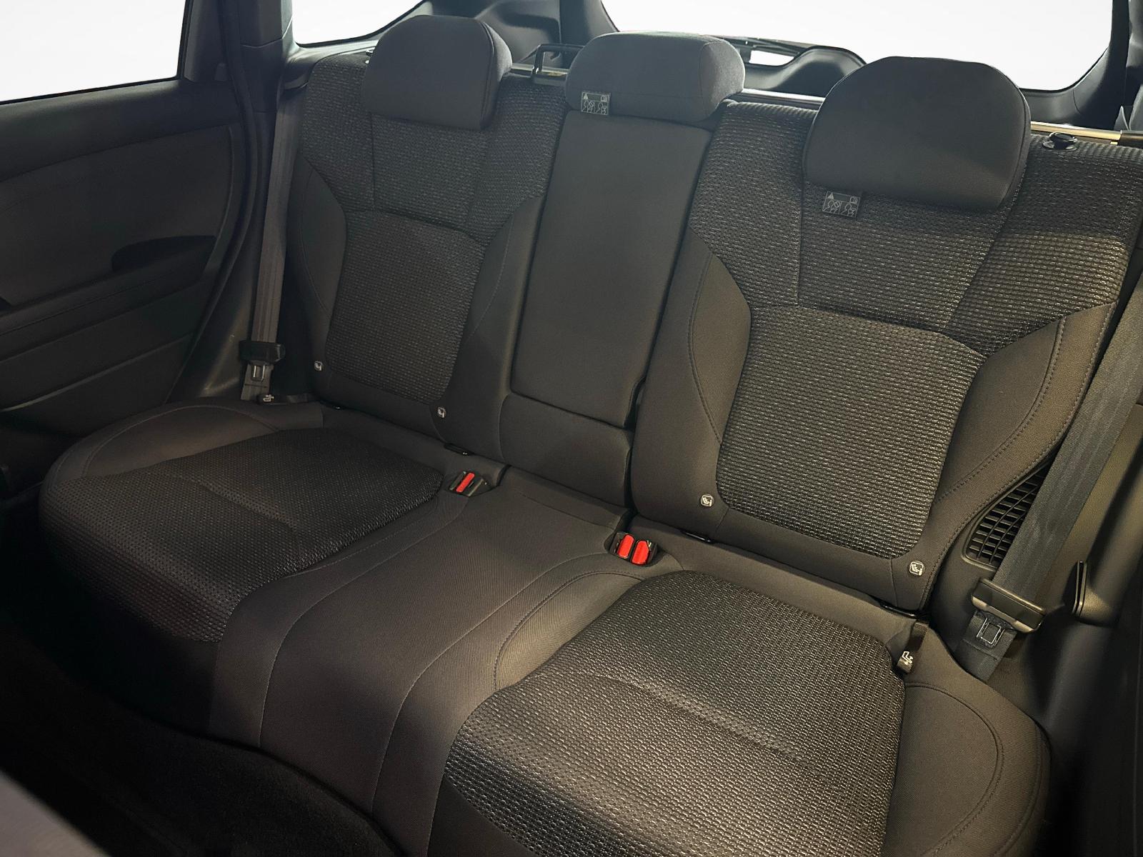SUBARU Forester Station 2.0i e-Boxer Swiss Plus-image-10