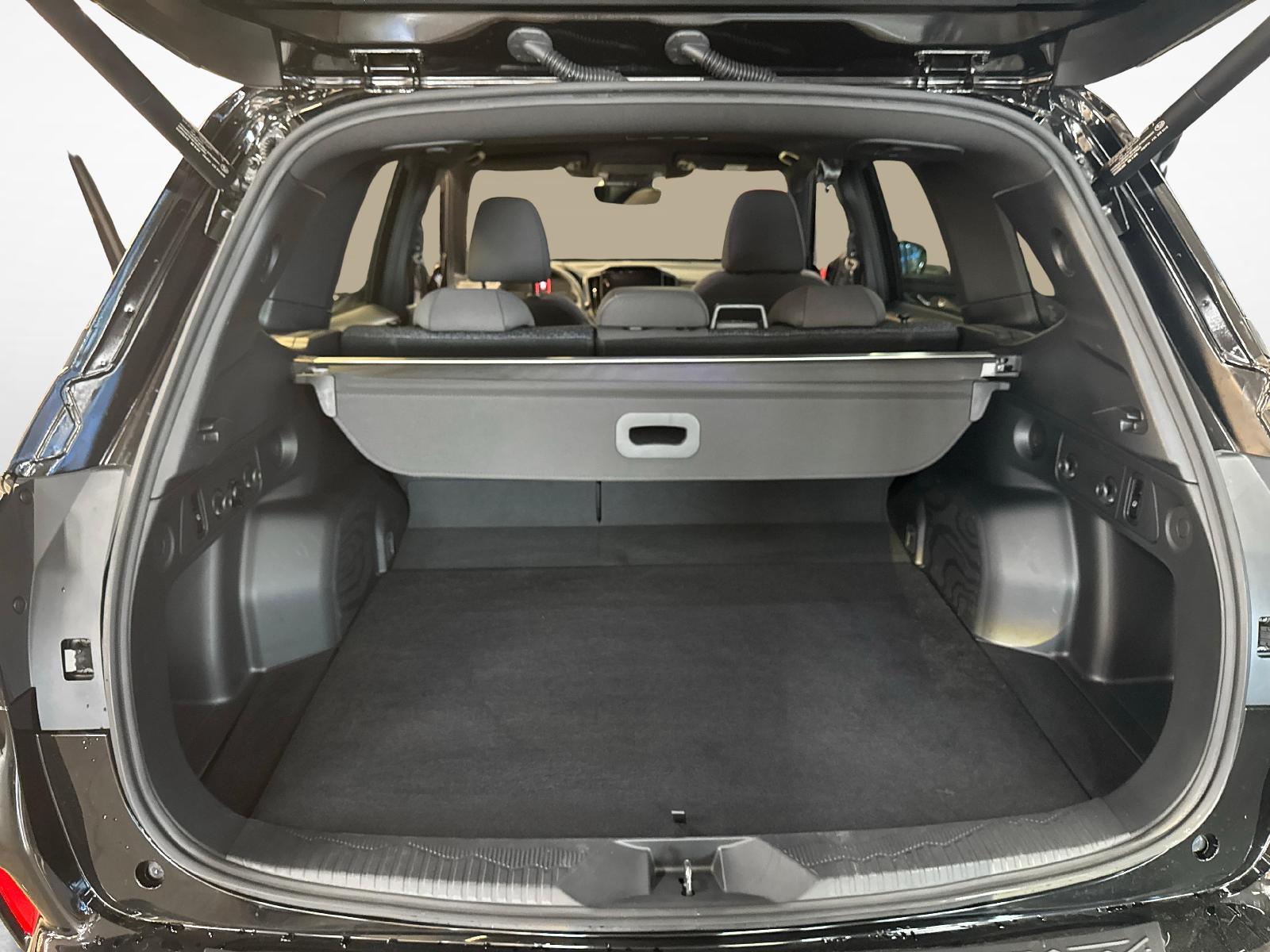 SUBARU Forester Station 2.0i e-Boxer Swiss Plus-image-11