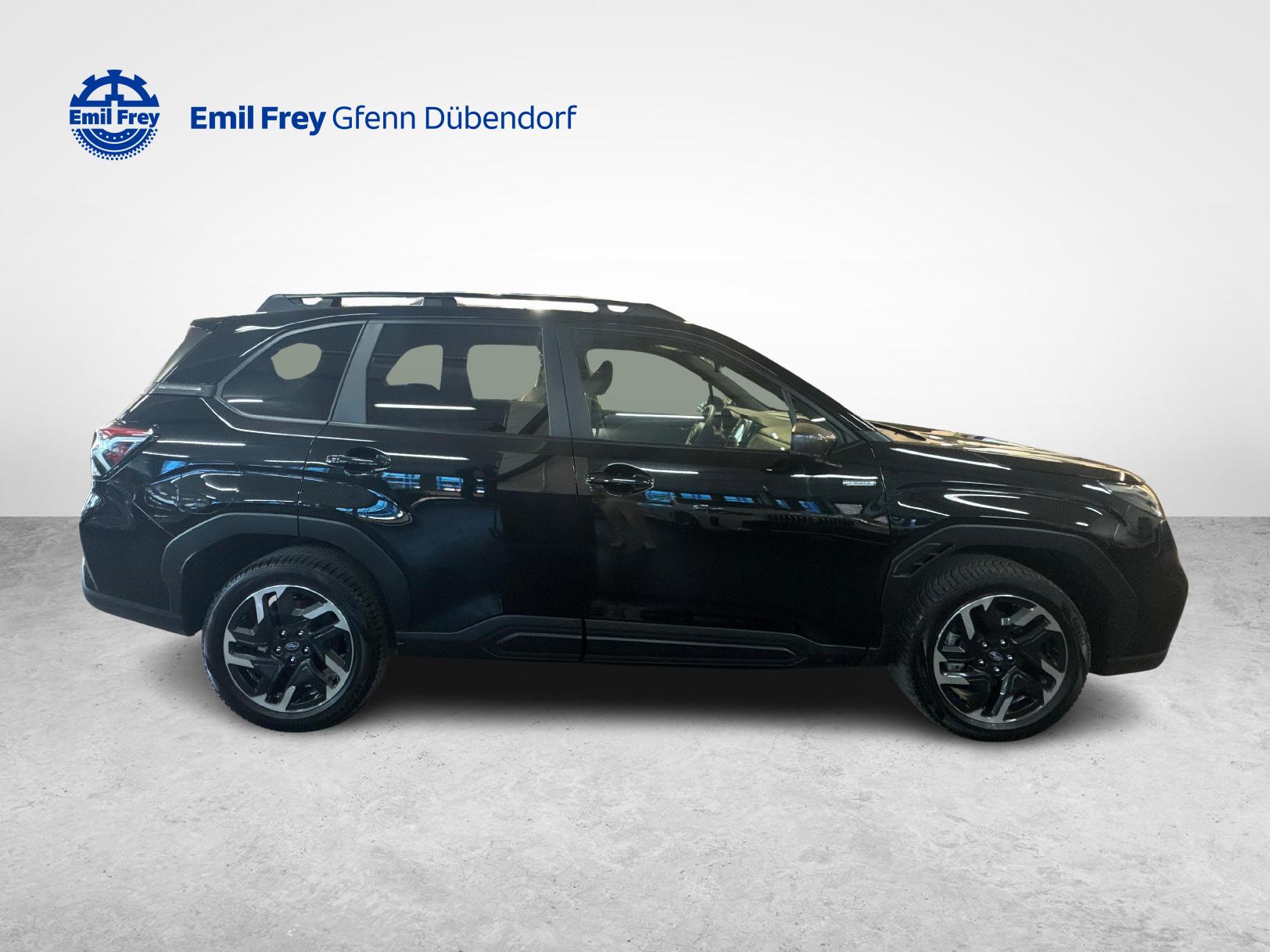SUBARU Forester Station 2.0i e-Boxer Swiss Plus-image-5