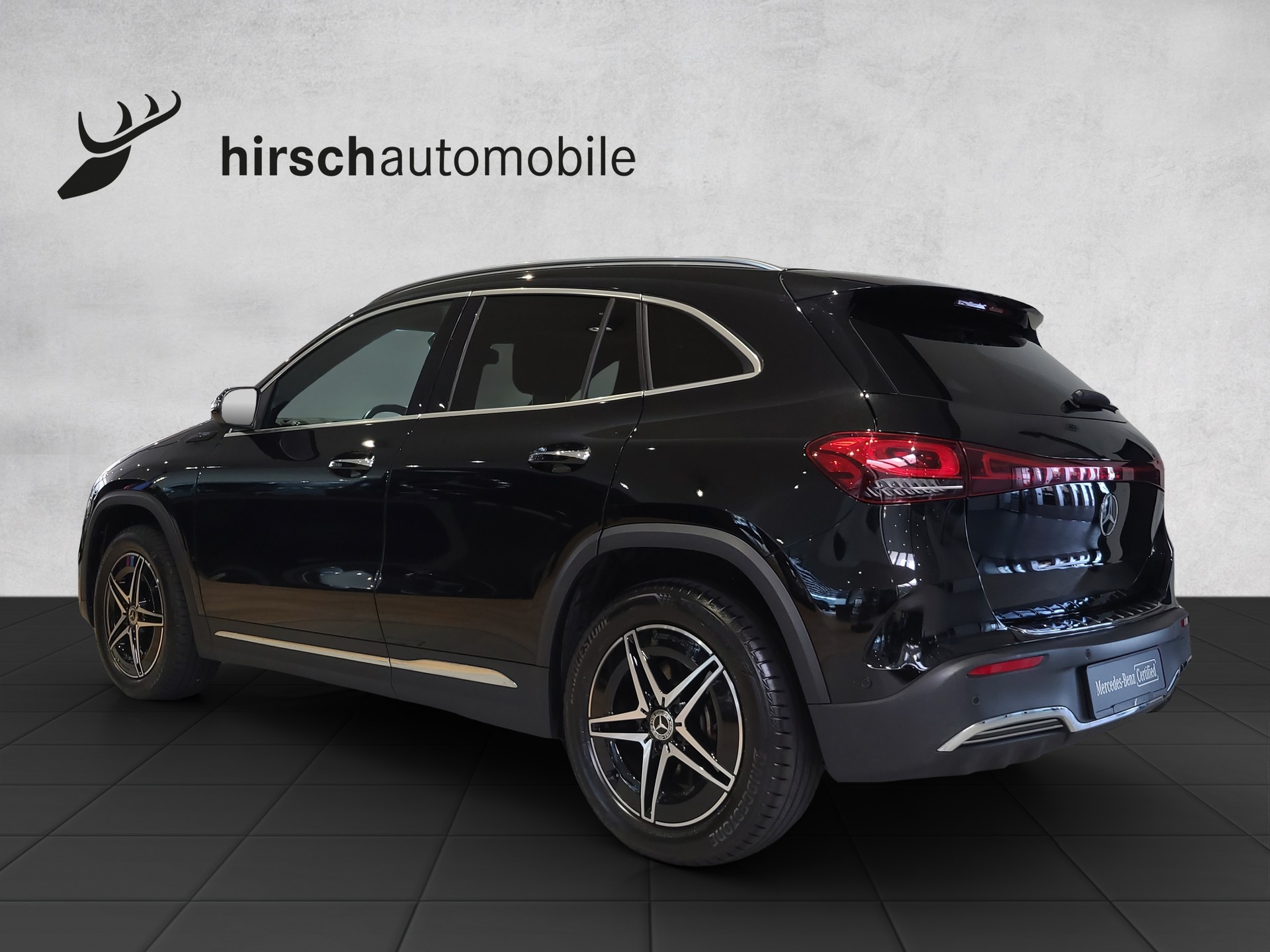 MERCEDES-BENZ EQA 300 AMG Line 4Matic-image-1