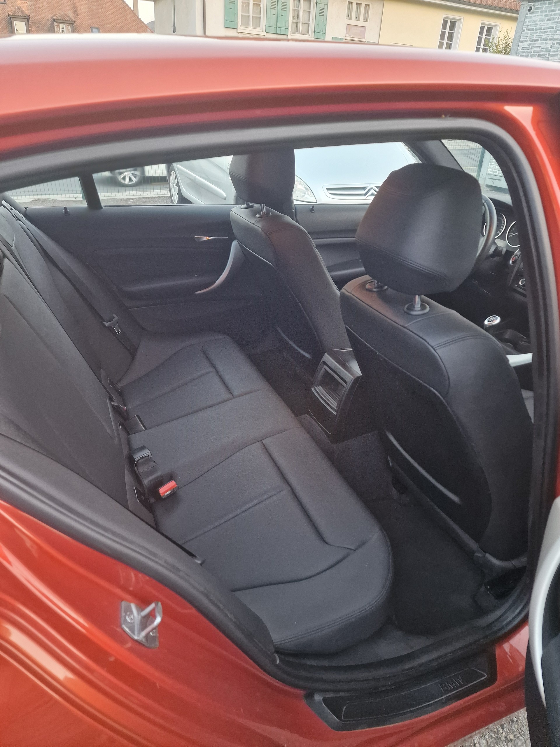 BMW 114i Business-image-10