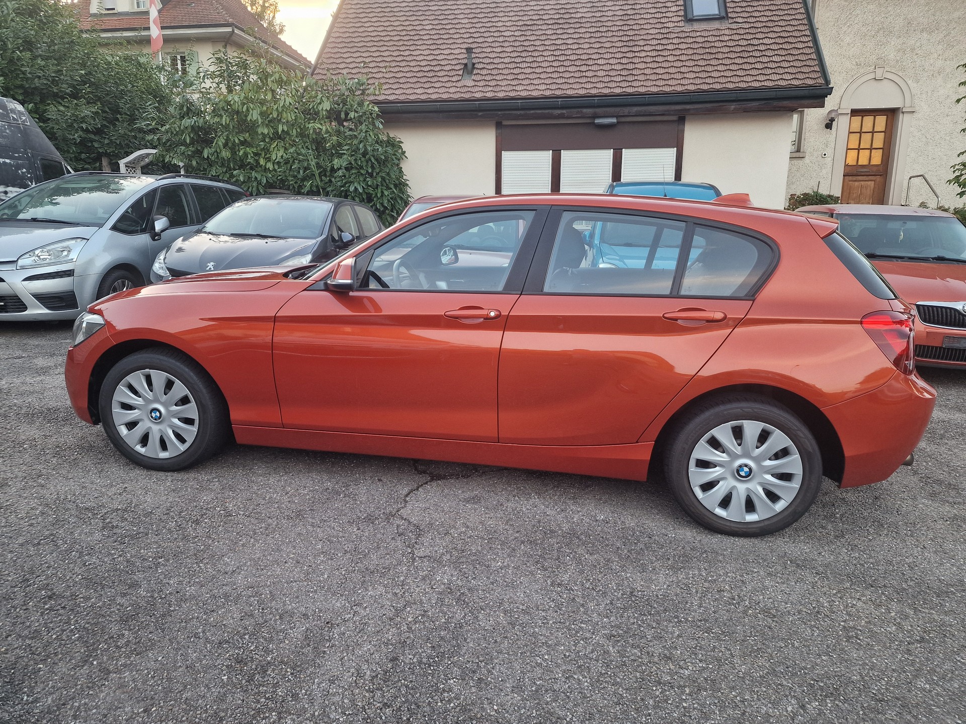 BMW 114i Business-image-6