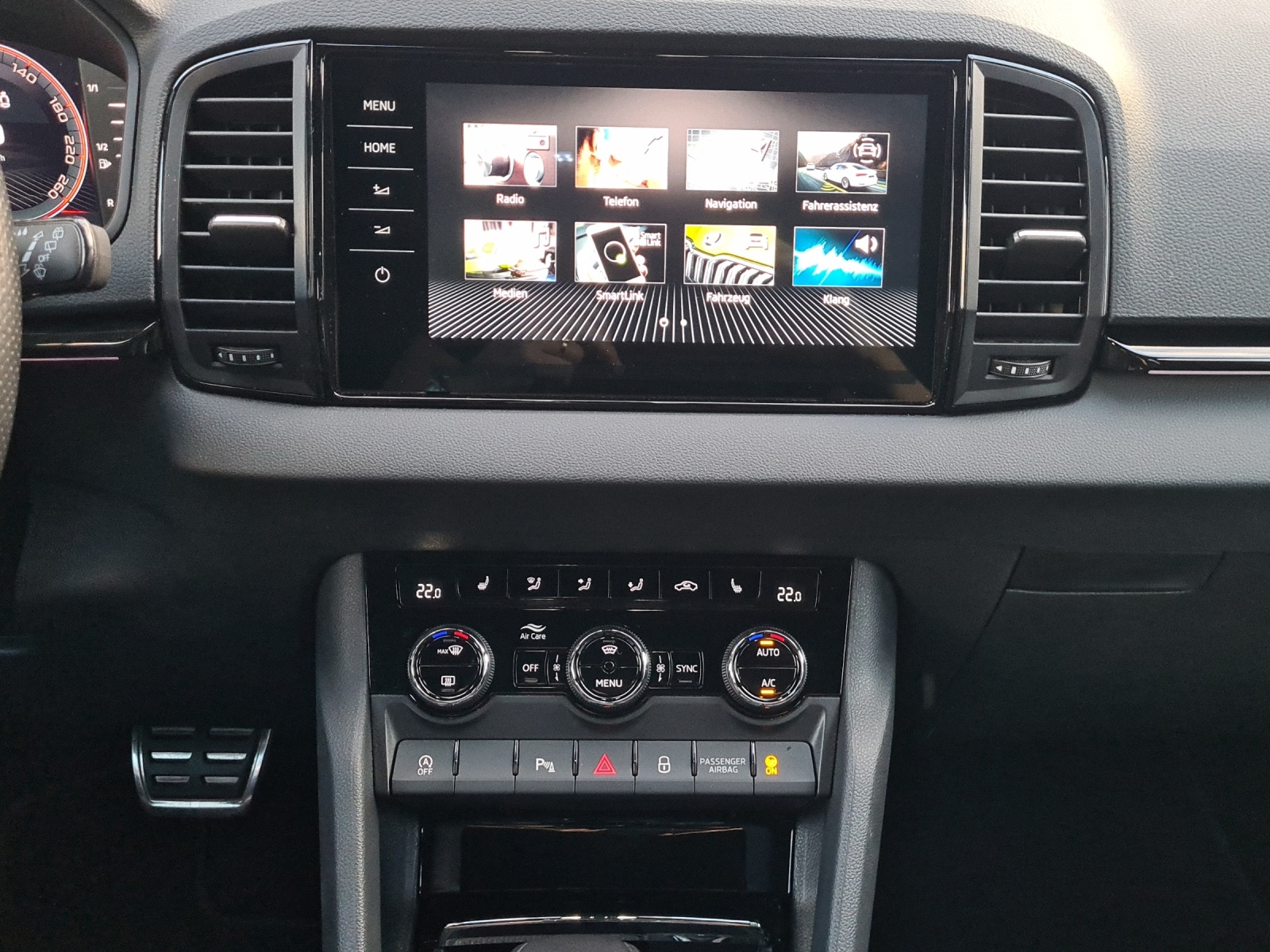 SKODA Karoq 2.0 TSI SportLine 4x4 DSG-image-10