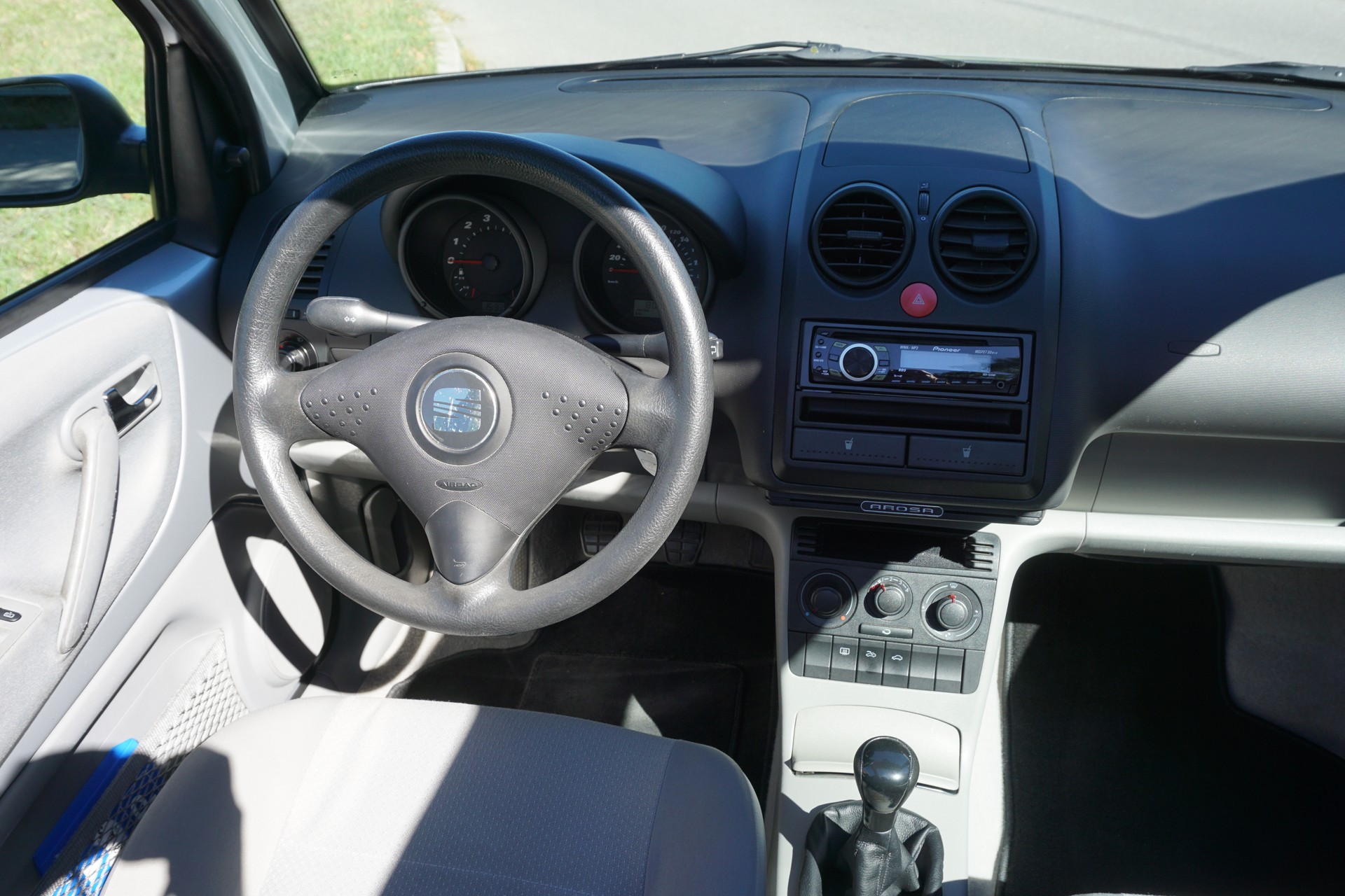 SEAT Arosa 1.4 Stella-image-10