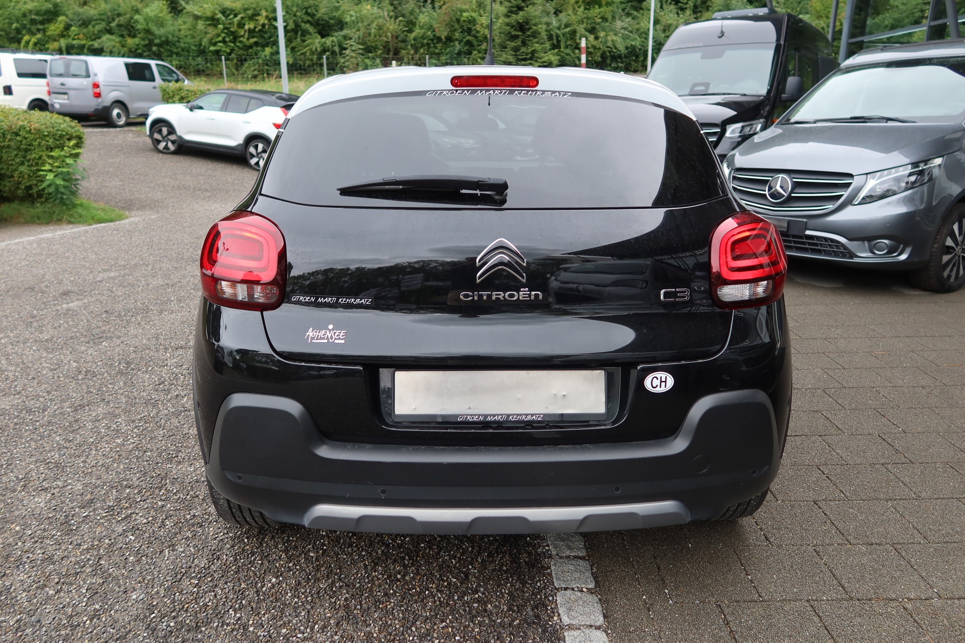 CITROEN C3 1.2i PureTech Shine-image-4