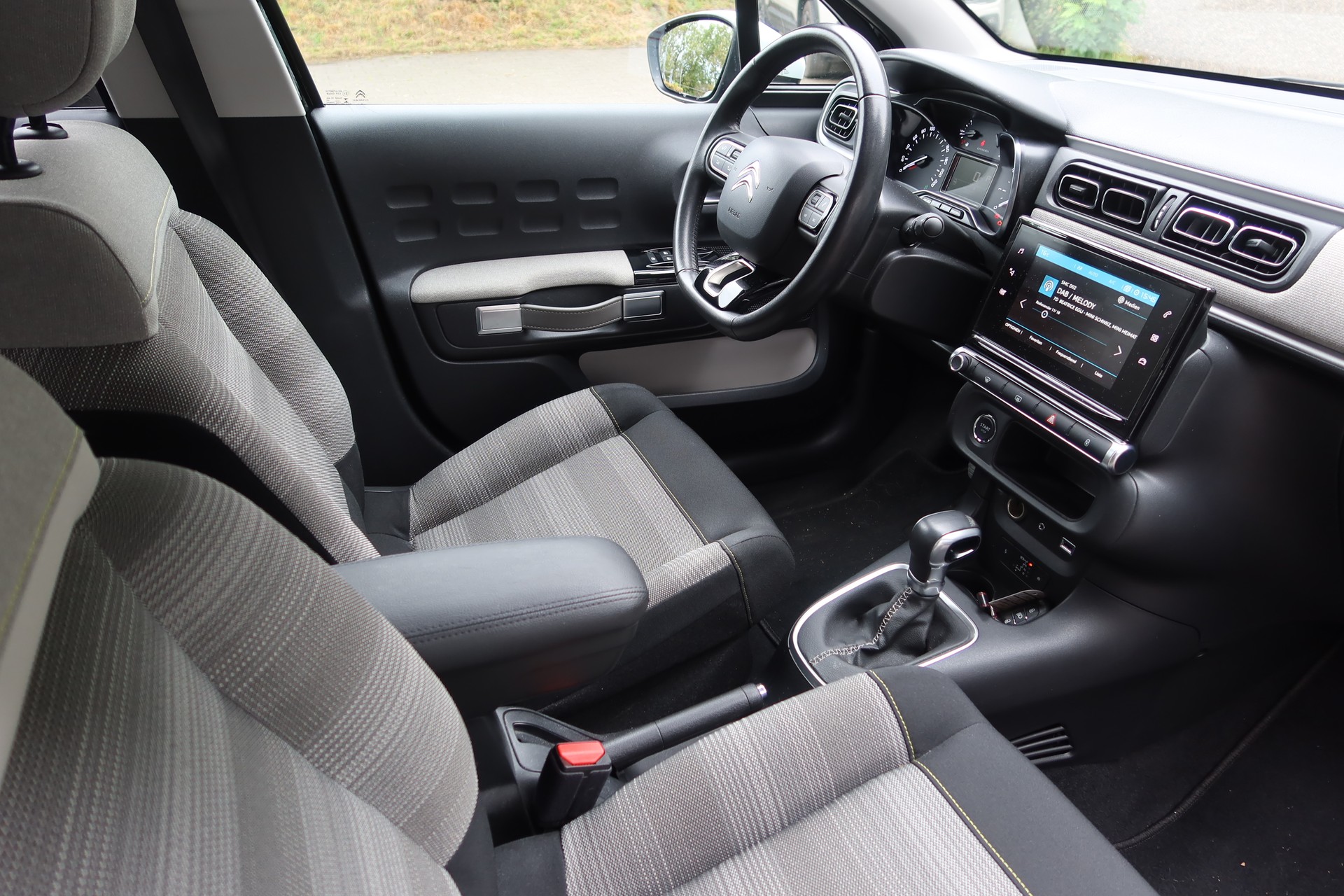 CITROEN C3 1.2i PureTech Shine-image-7