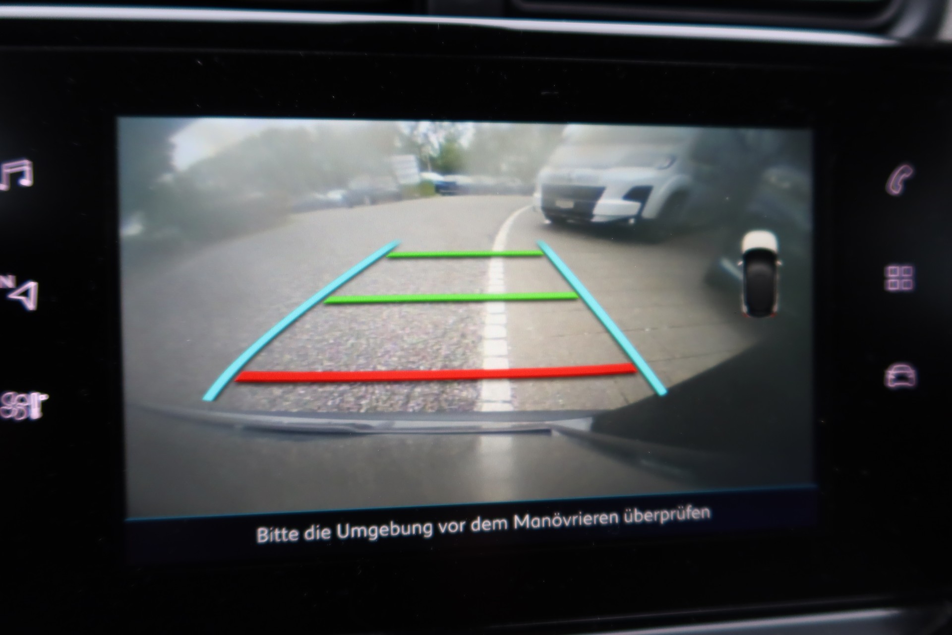 CITROEN C3 1.2i PureTech Shine-image-14