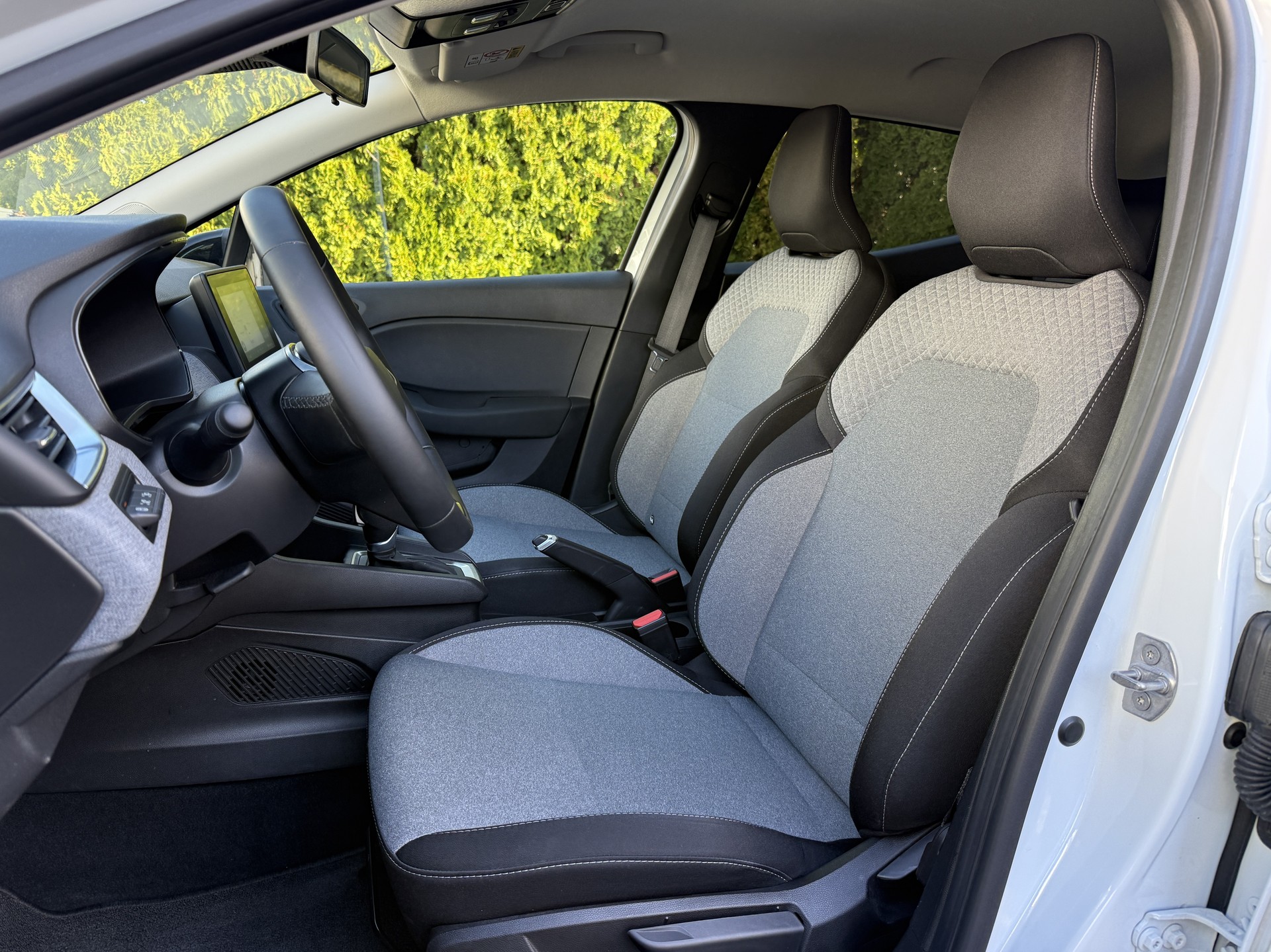 RENAULT Clio 1.0 Evolution X-Tronic / Werksgarantie-image-19