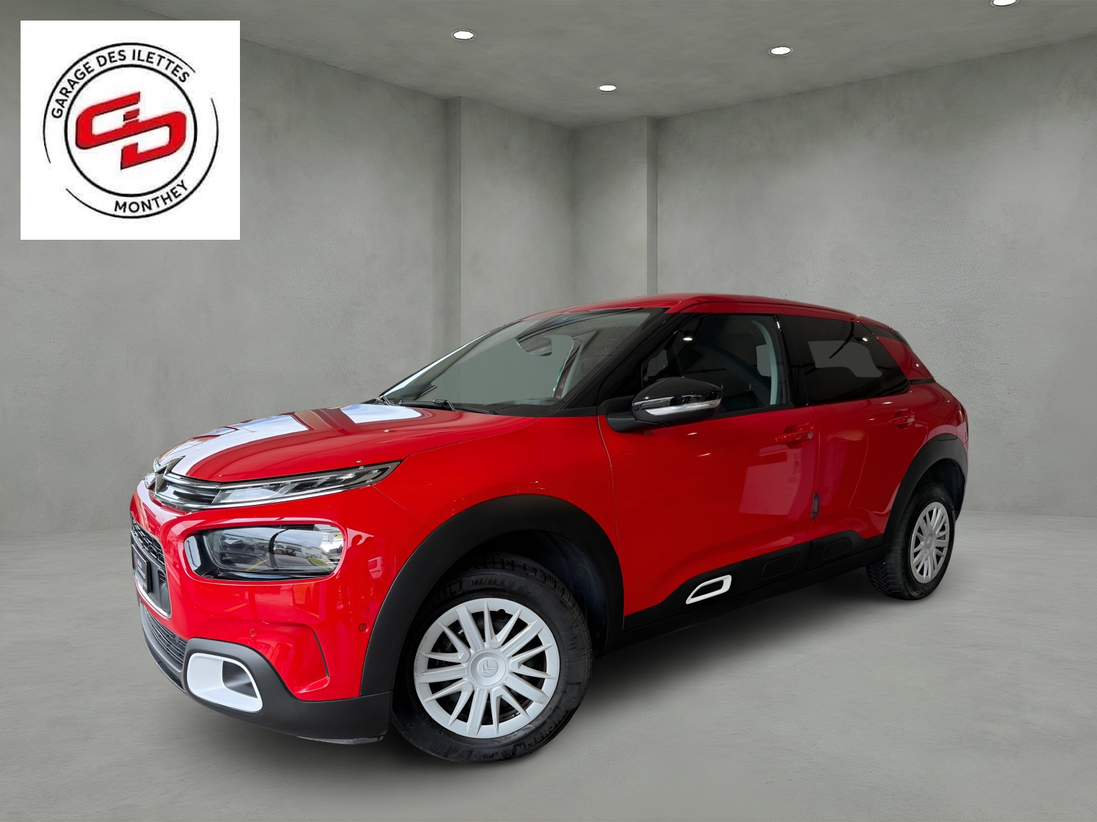 CITROEN C4 Cactus 1.2 Pure Tech Shine EAT6-image-0