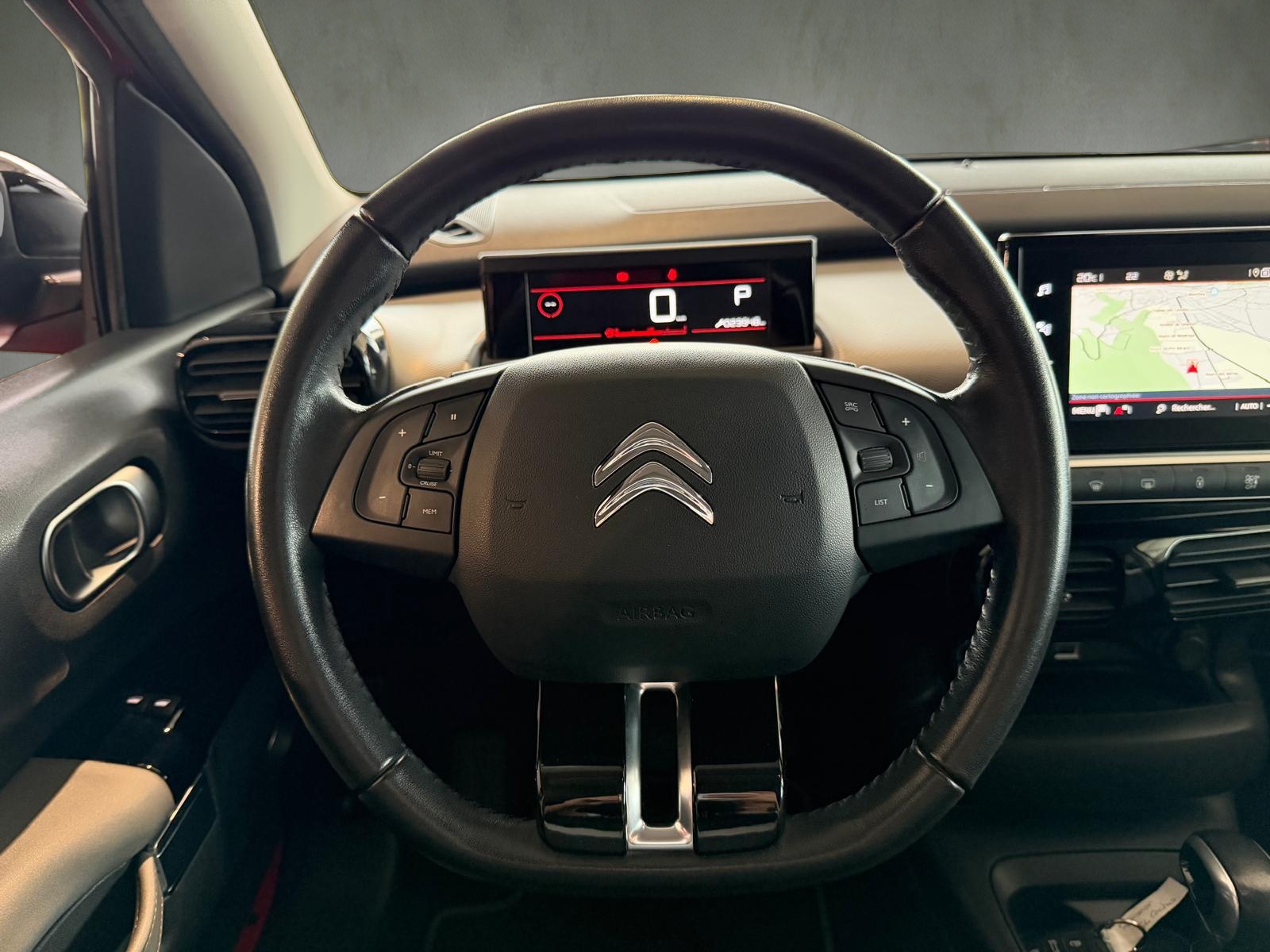 CITROEN C4 Cactus 1.2 Pure Tech Shine EAT6-image-10